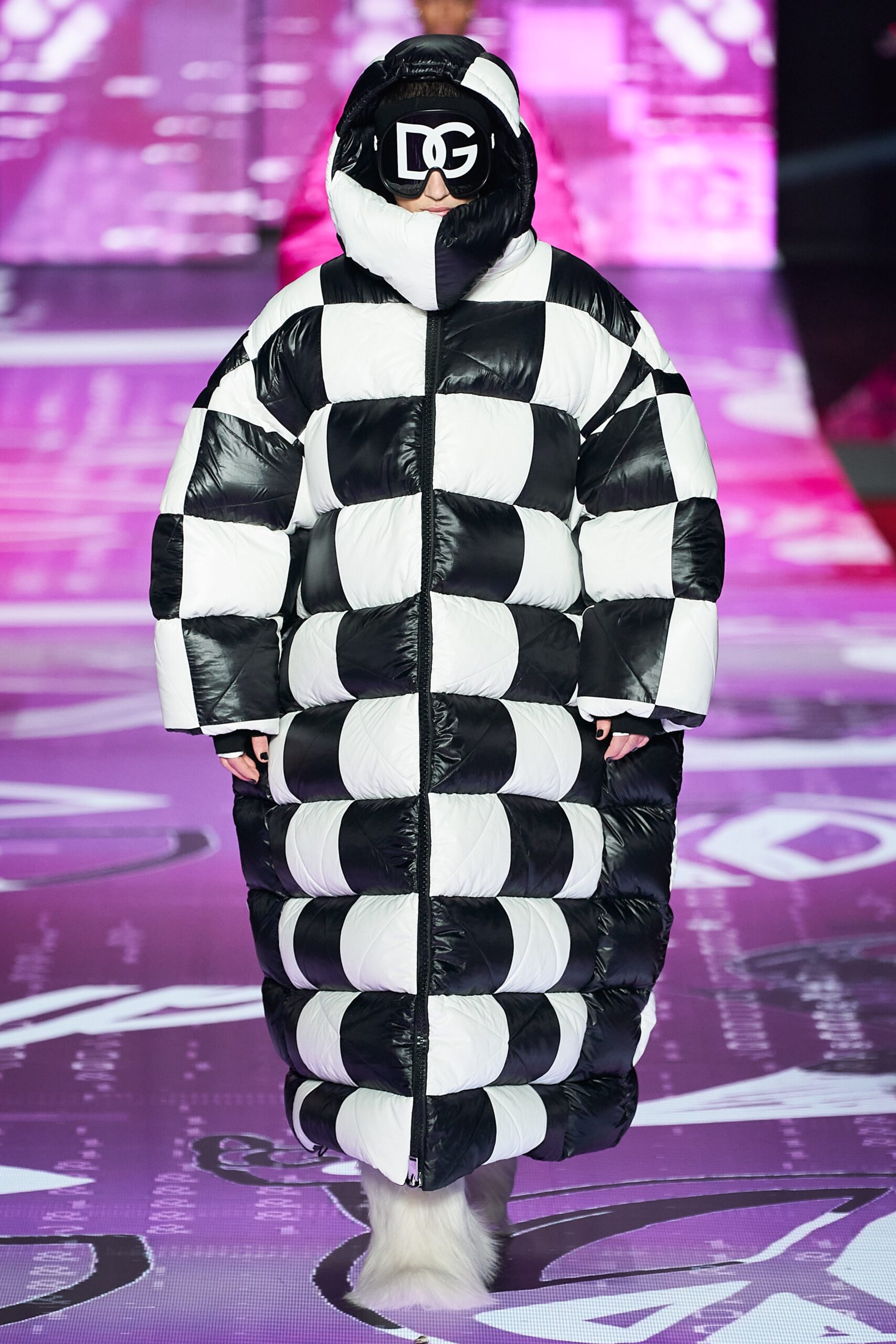 Dolce & Gabbana F/W 22 Menswear Look 19