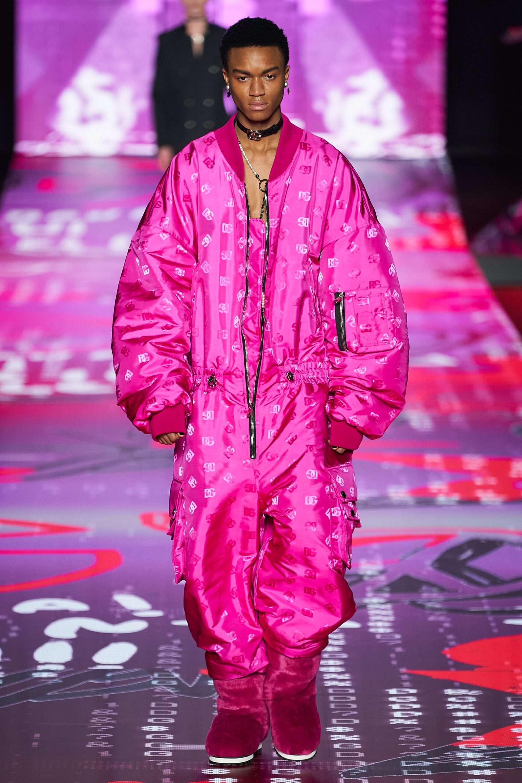 Dolce & Gabbana F/W 22 Menswear Look 20