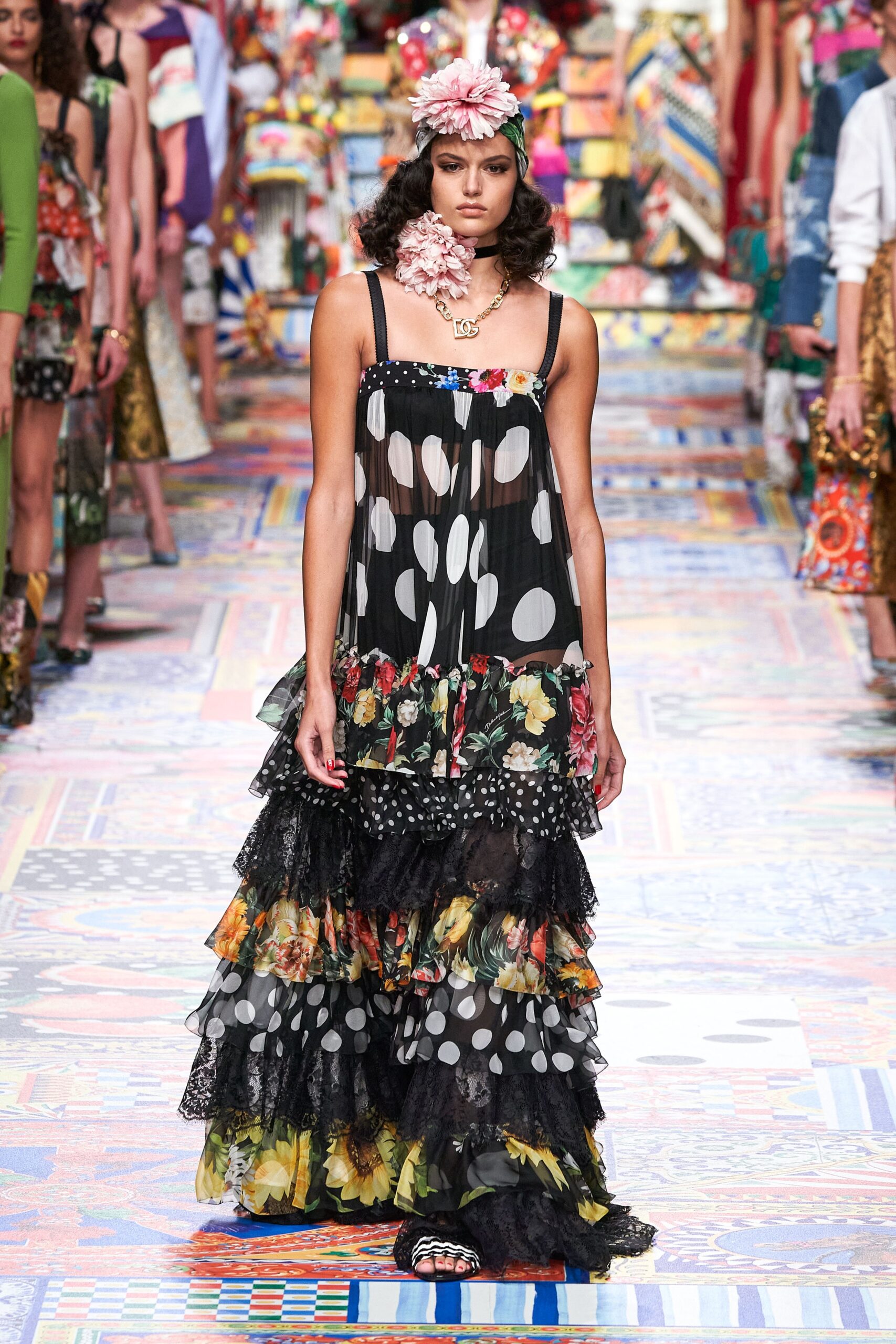 Dolce & Gabbana S/S 21 Look 22