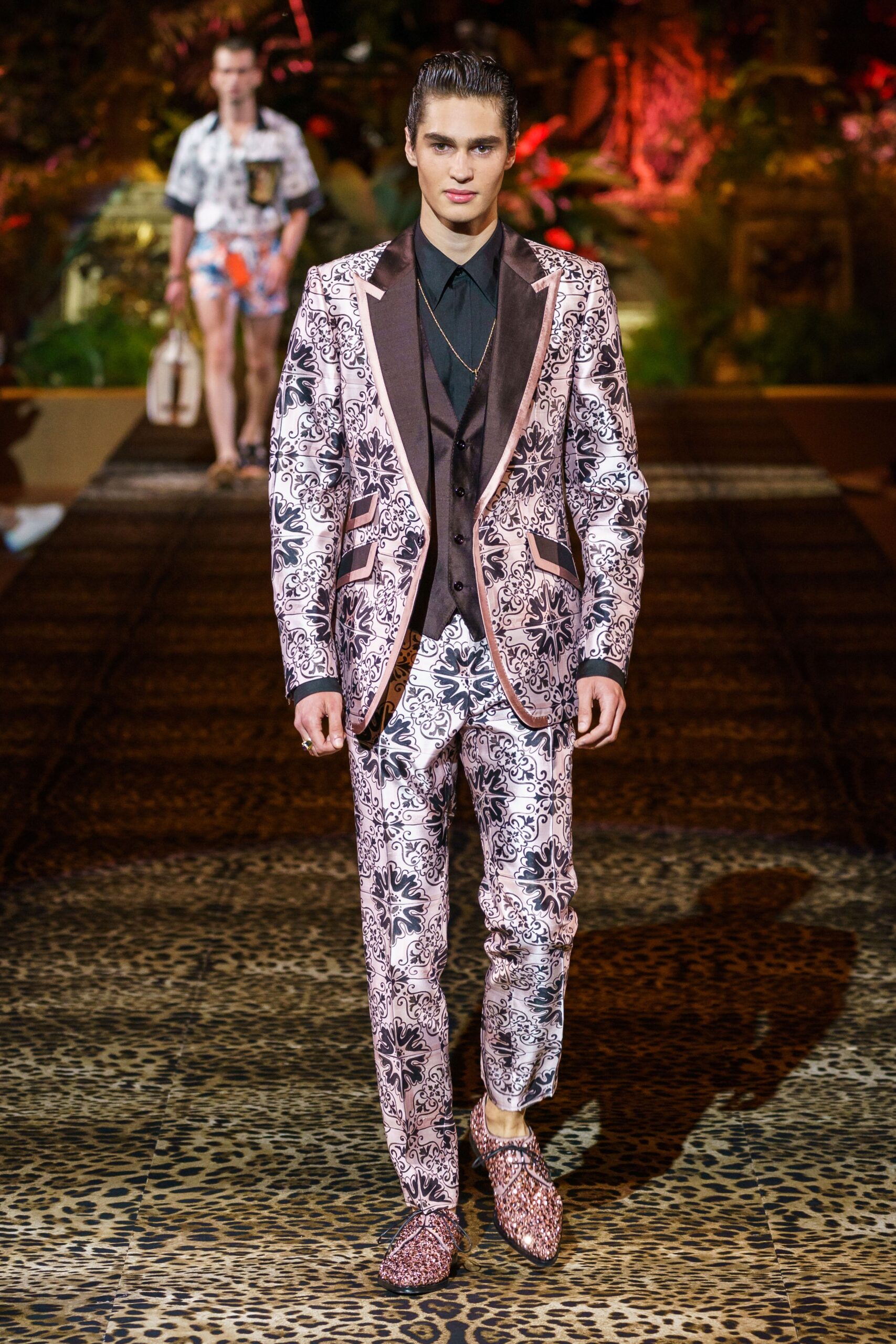 Dolce & Gabbana S/S 20 Menswear Look 17
