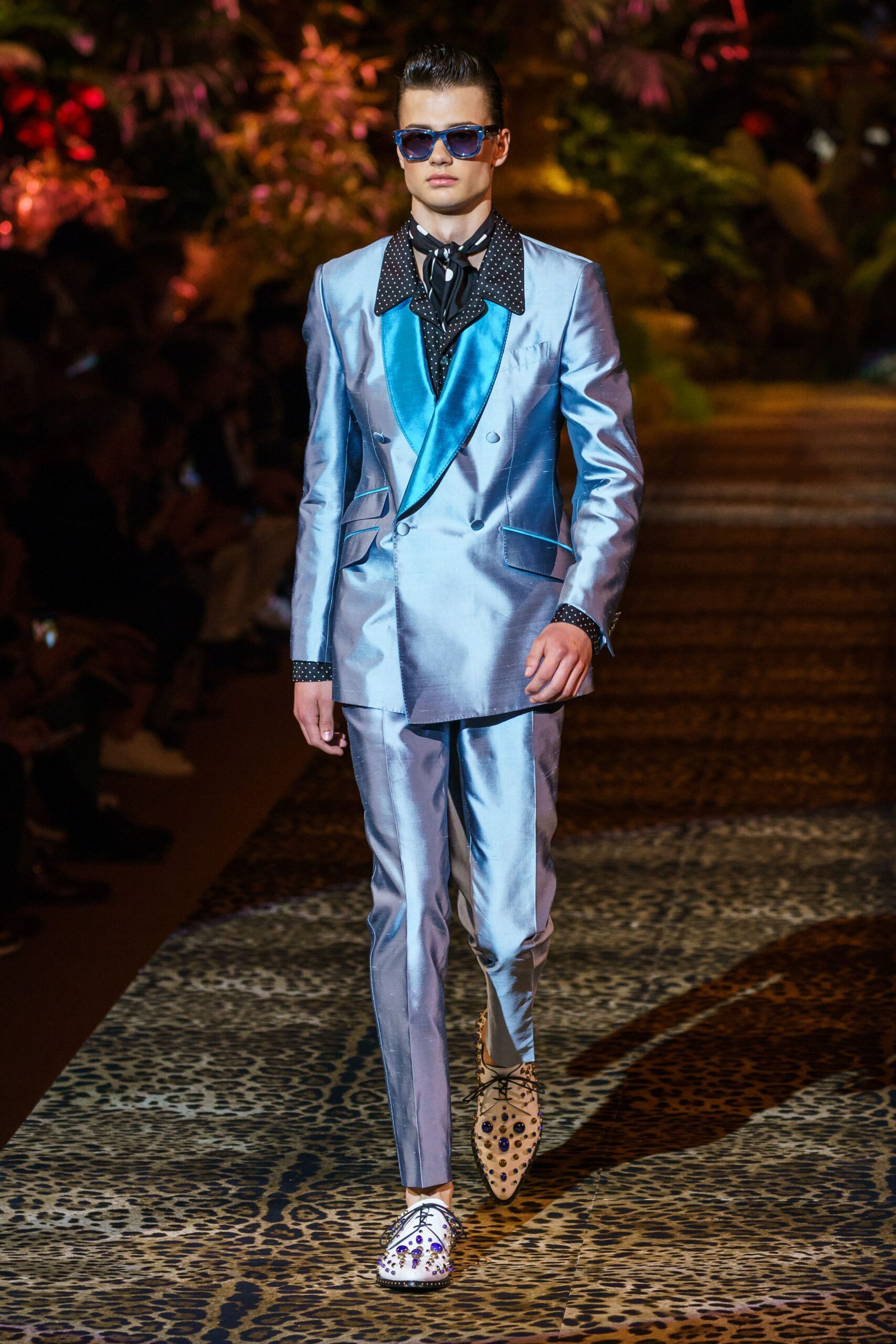 Dolce & Gabbana S/S 20 Menswear Look 23