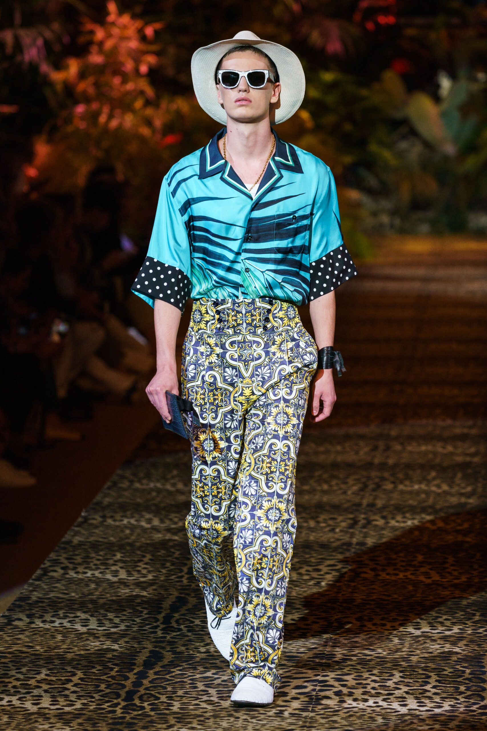 Dolce & Gabbana S/S 20 Menswear Look 26