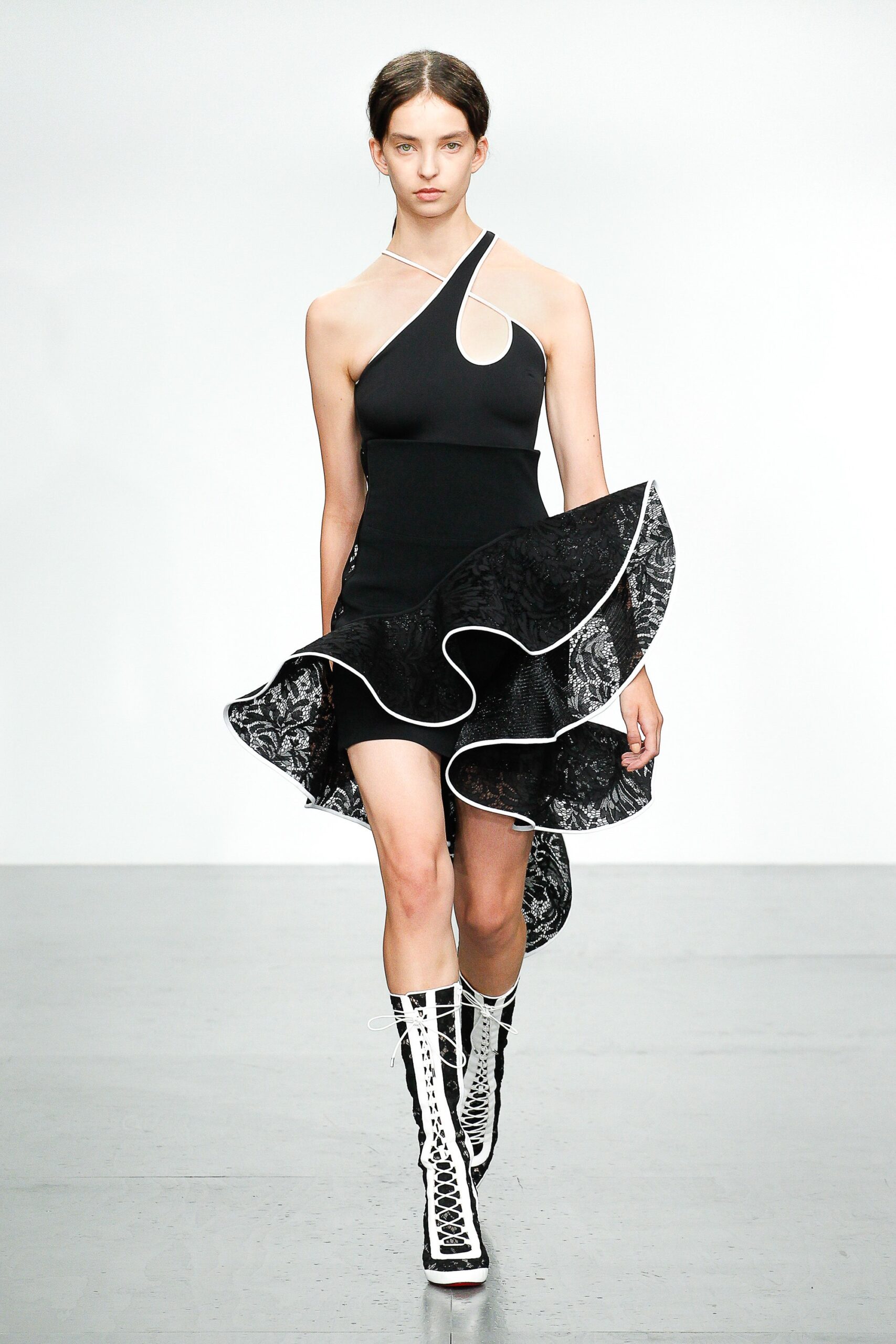 David Koma S/S 18 Look 57