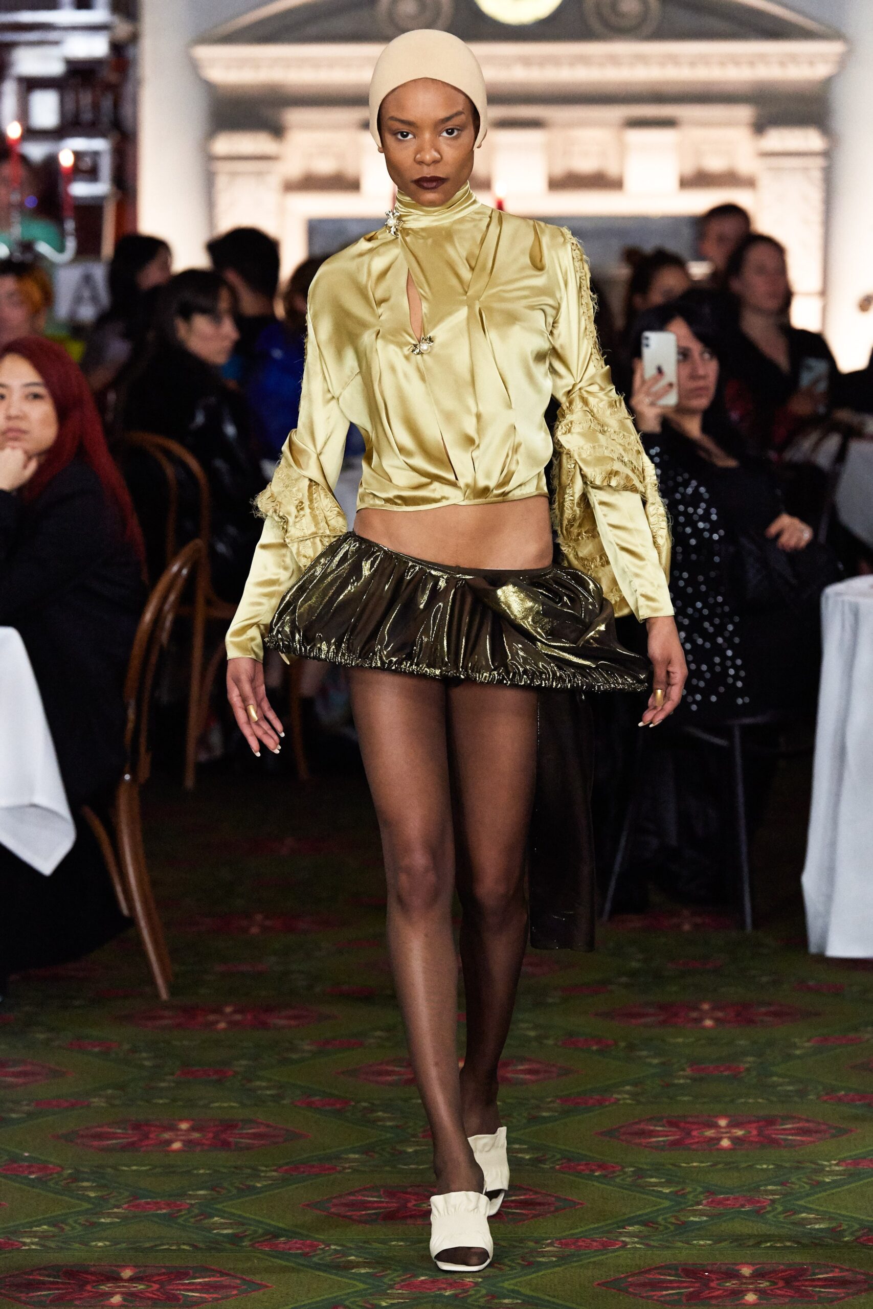 Dilara Findikoglu F/W 20 Look 4