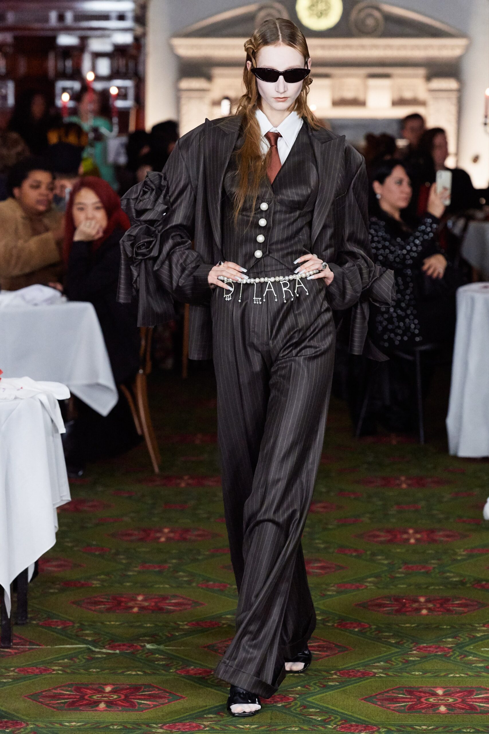 Dilara Findikoglu F/W 20 Look 11