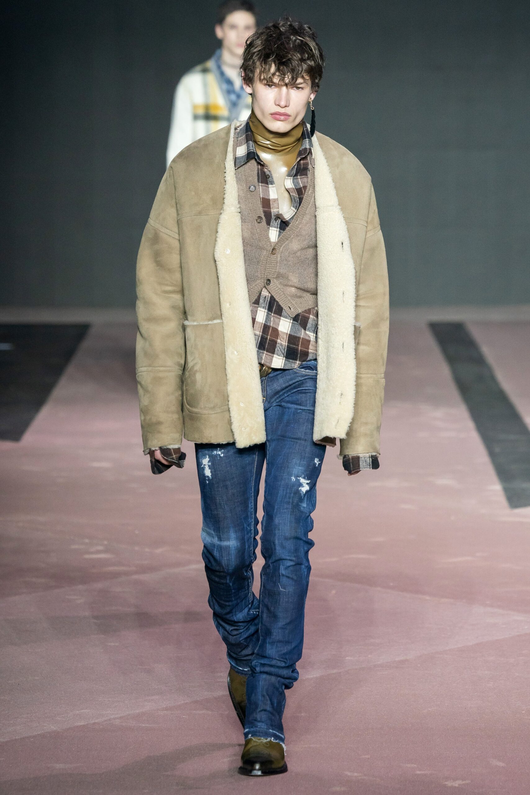Dsquared2 F/W 20 Look 2