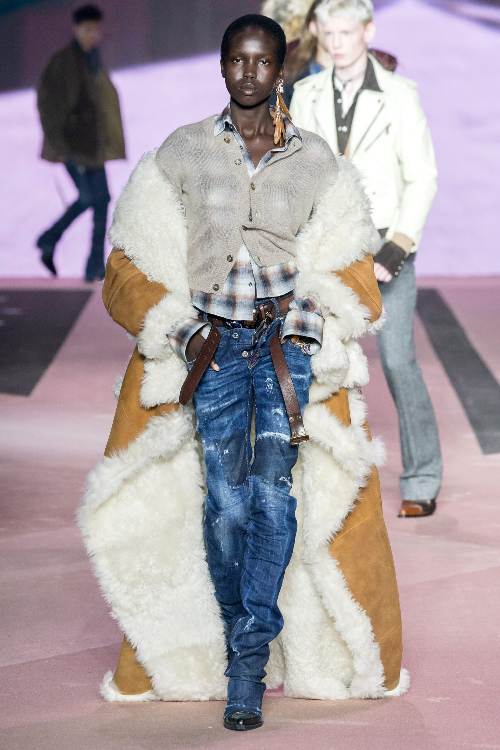 Dsquared2 F/W 20 Look 18