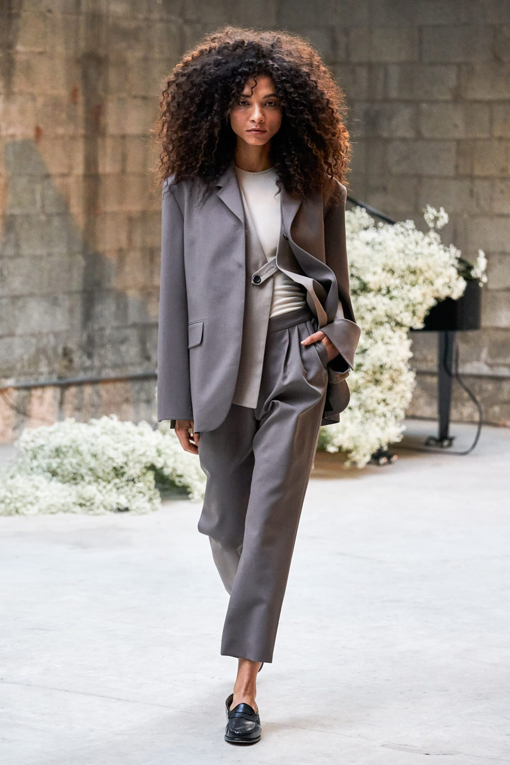 Deveaux F/W 19 Look 9