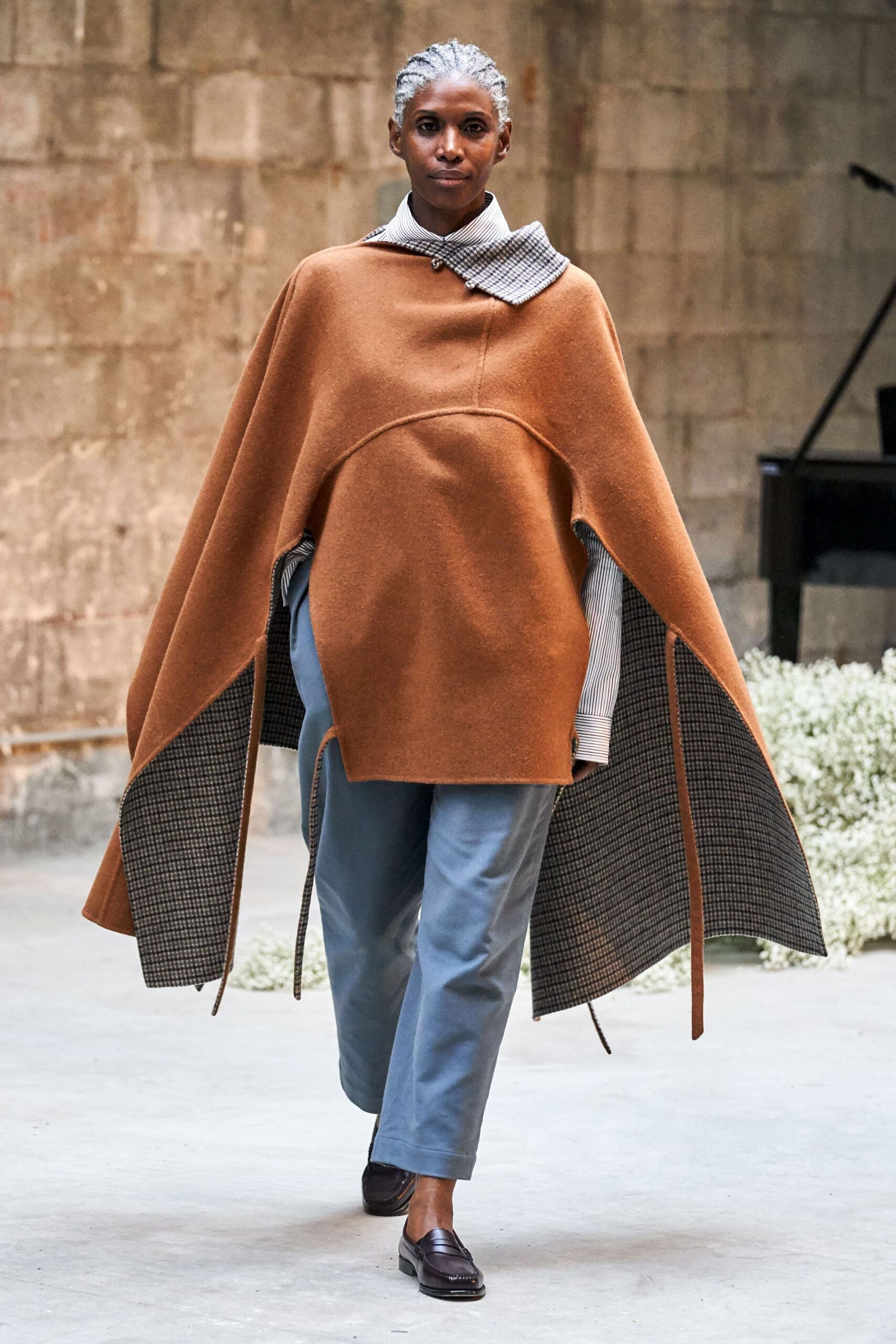 Deveaux F/W 19 Look 12