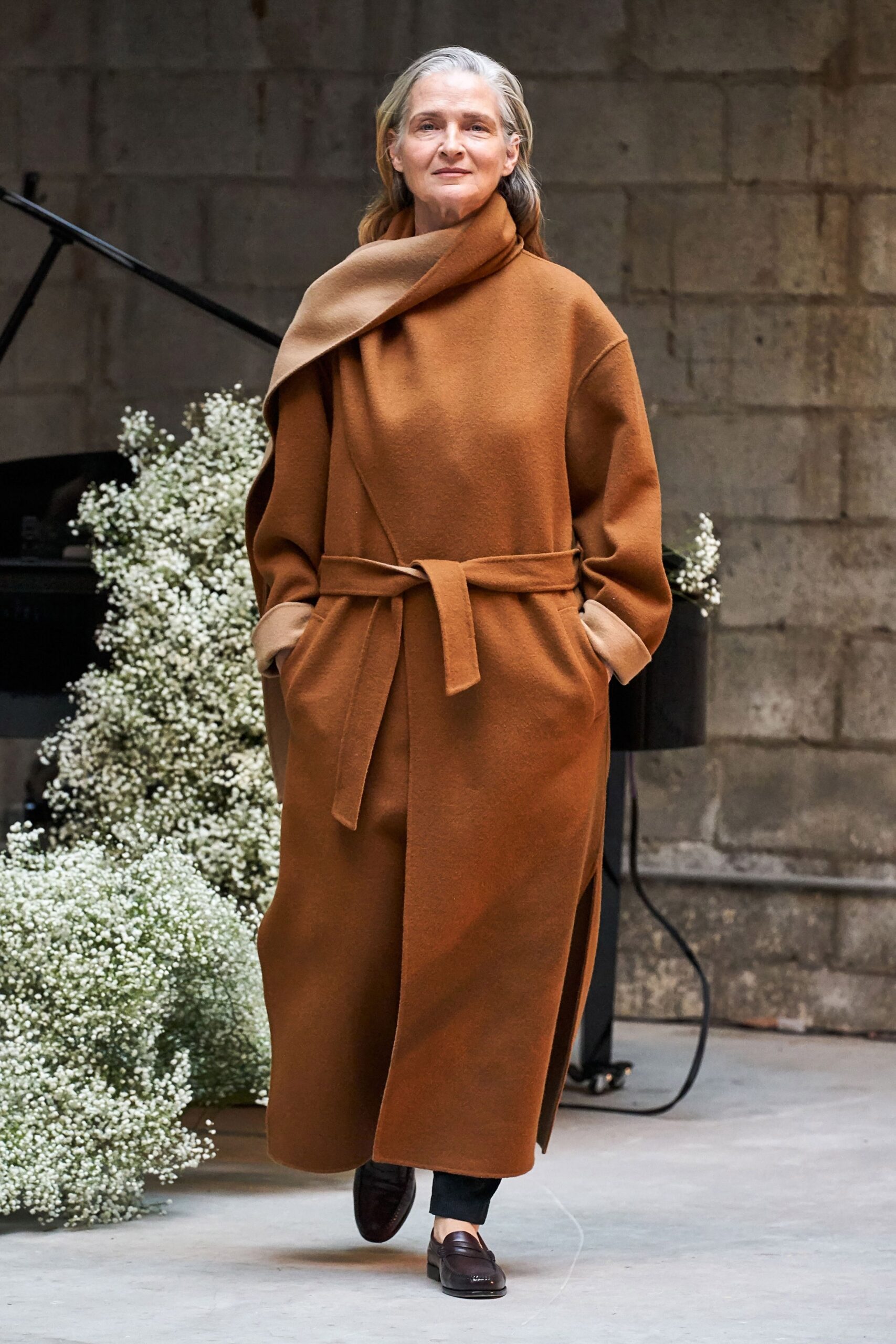 Deveaux F/W 19 Look 19