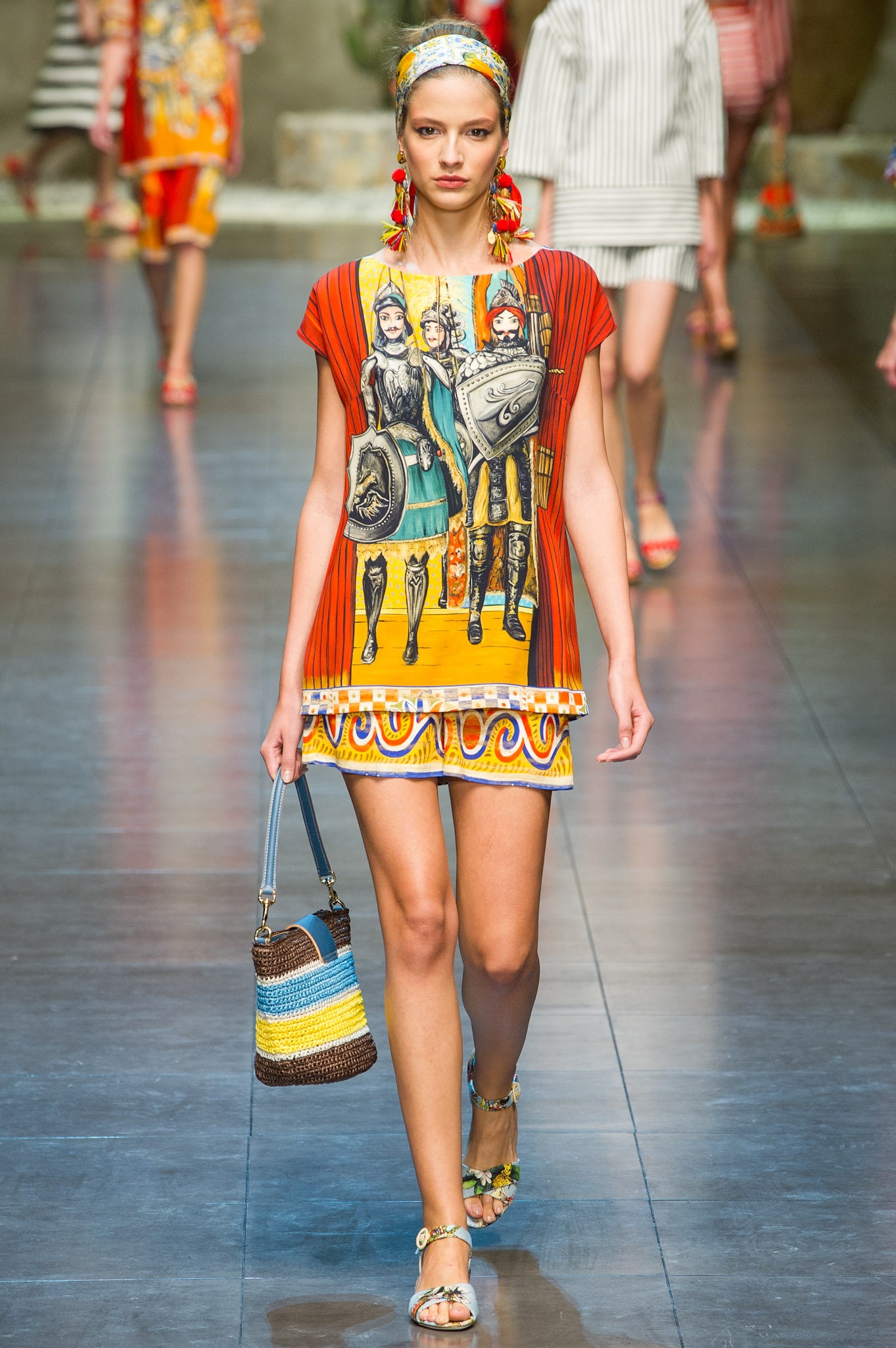 Dolce & Gabbana S/S 13 Look 7