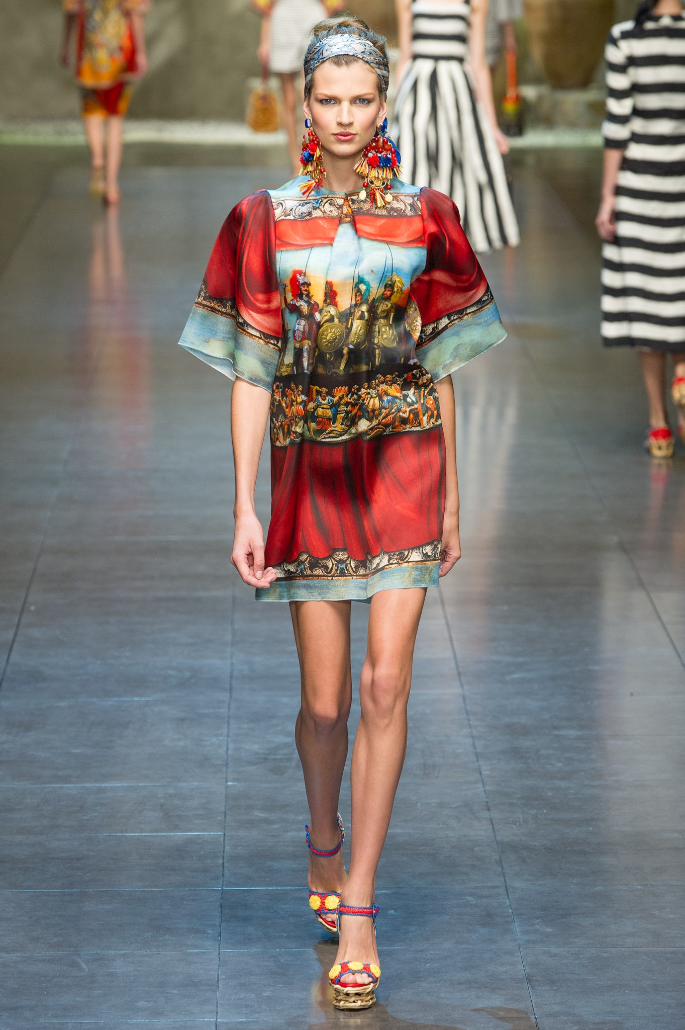 Dolce & Gabbana S/S 13 Look 12