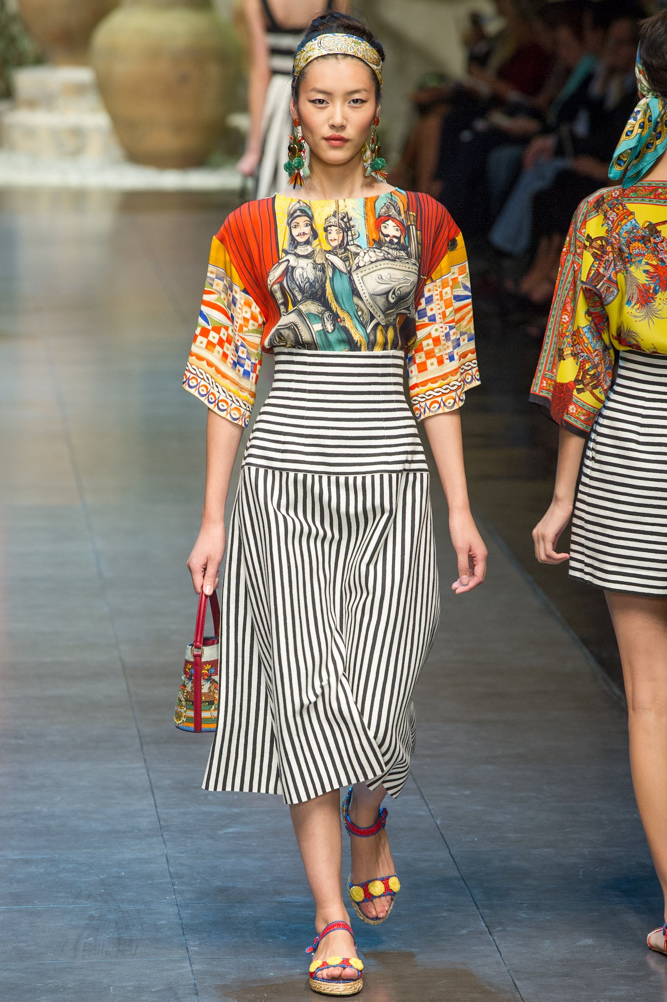Dolce & Gabbana S/S 13 Look 16