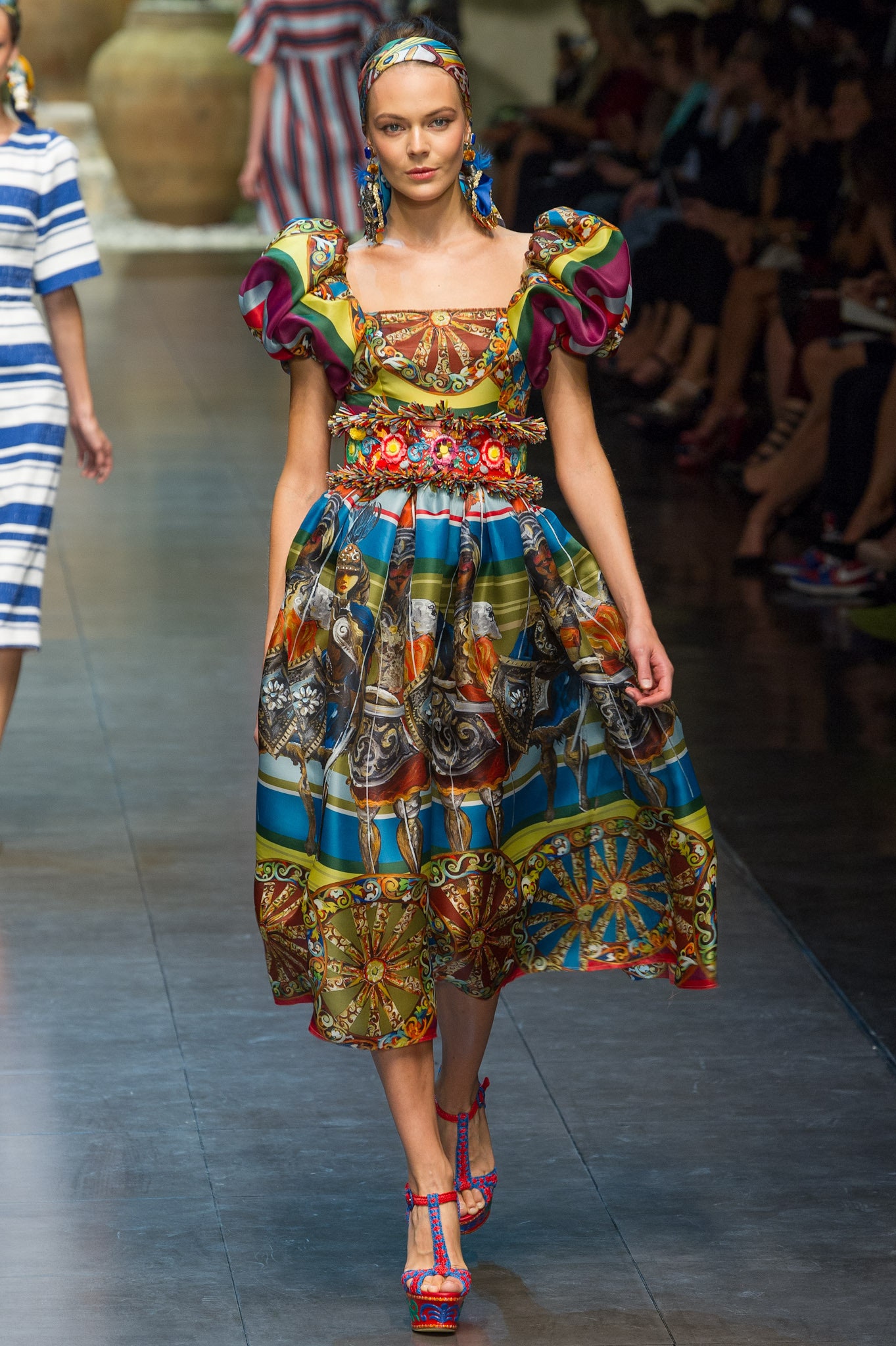 Dolce & Gabbana S/S 13 Look 25