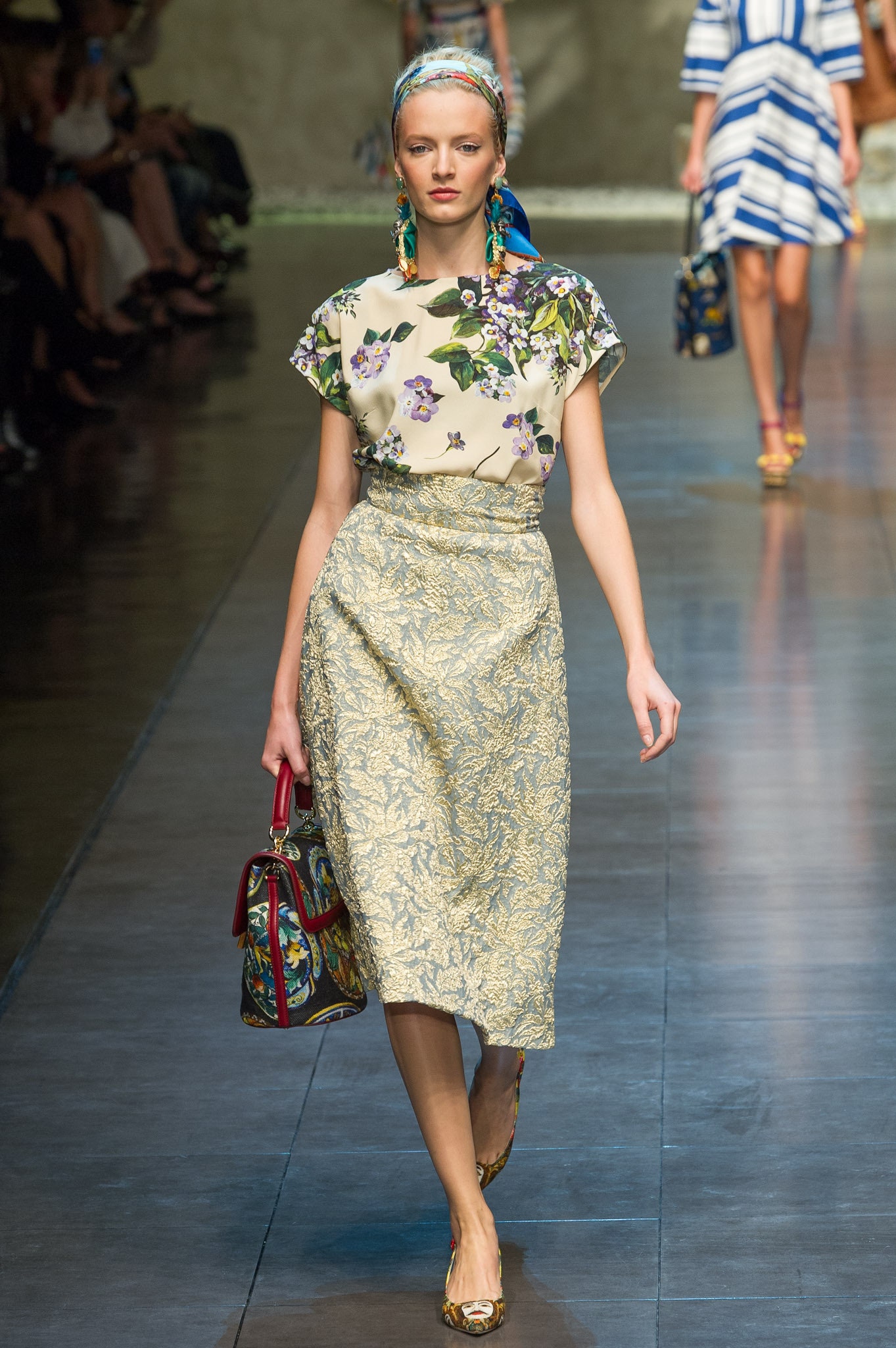 Dolce & Gabbana S/S 13 Look 27