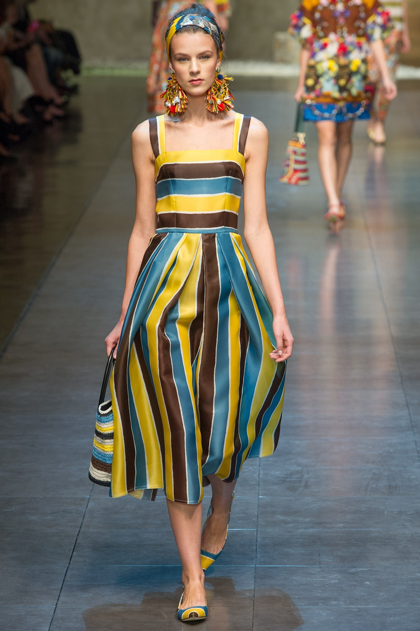 Dolce & Gabbana S/S 13 Look 38