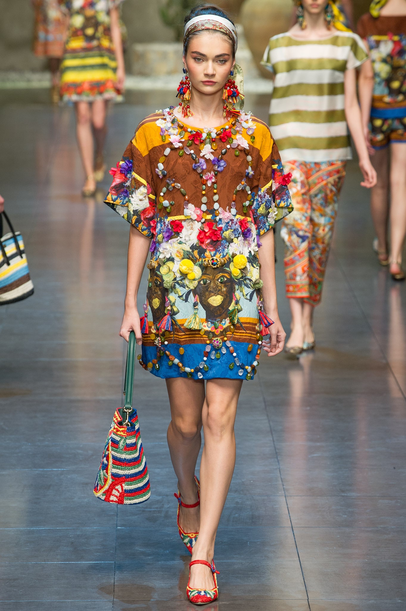 Dolce & Gabbana S/S 13 Look 39
