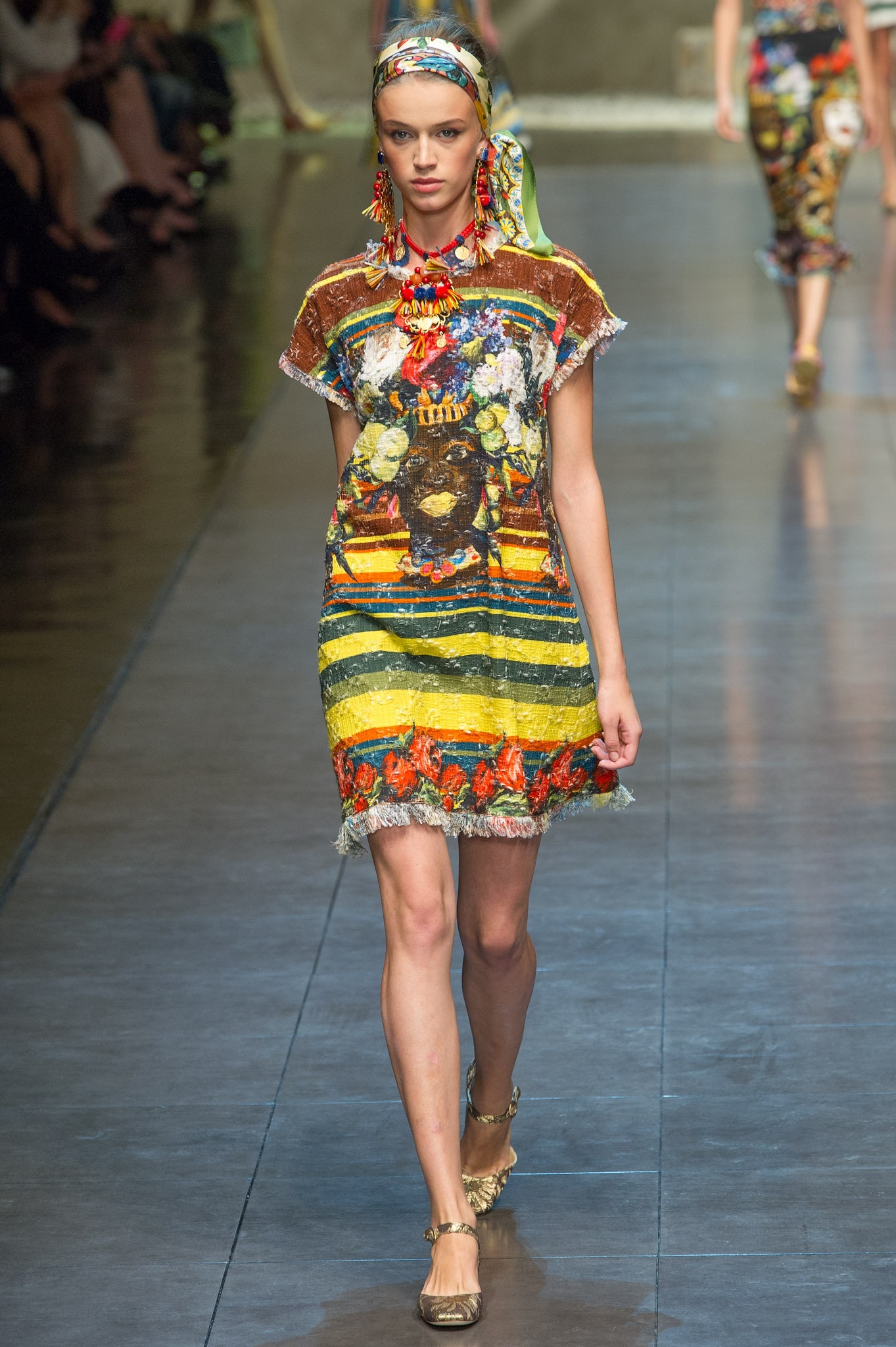 Dolce & Gabbana S/S 13 Look 41
