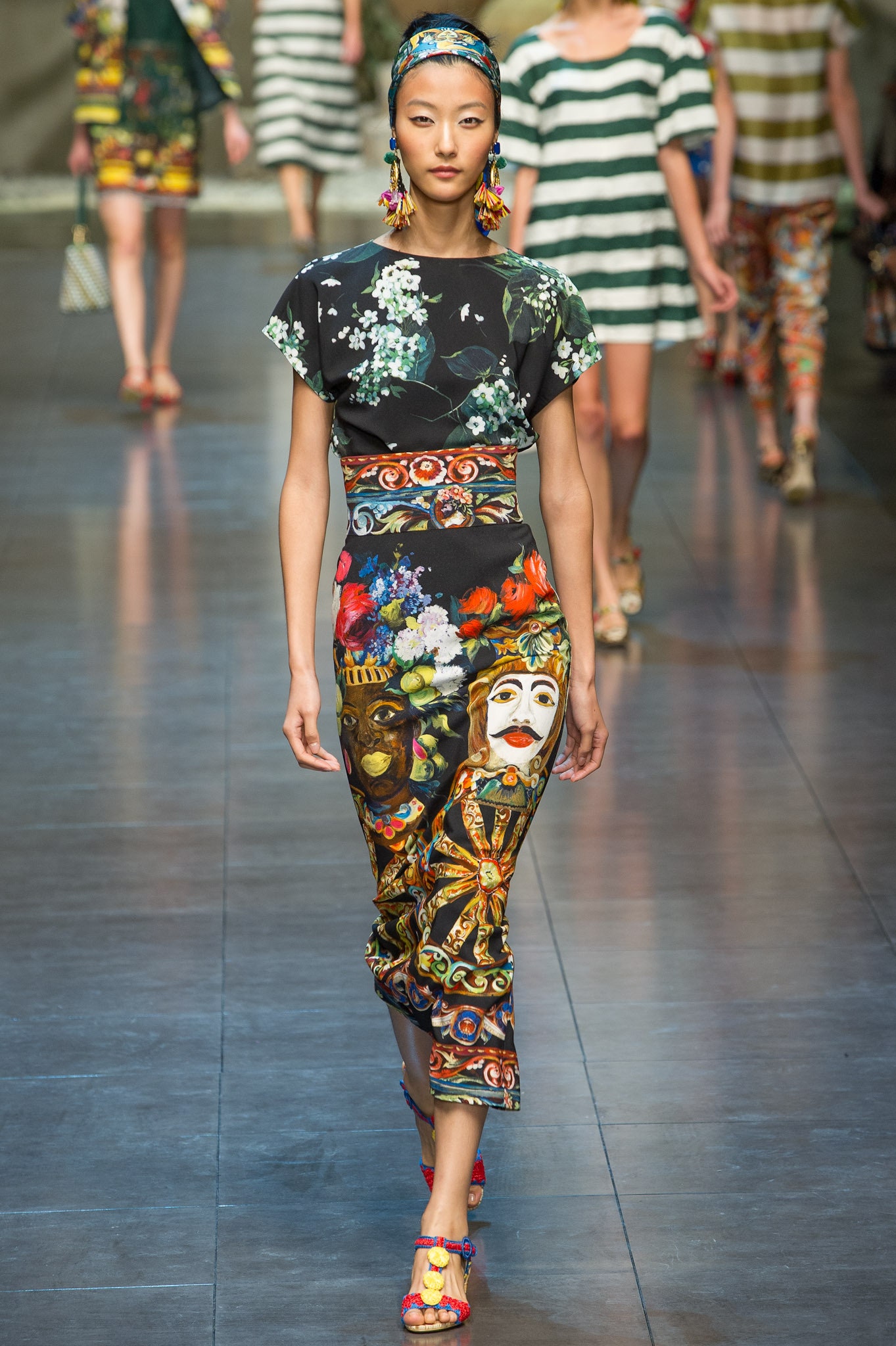 Dolce & Gabbana S/S 13 Look 42