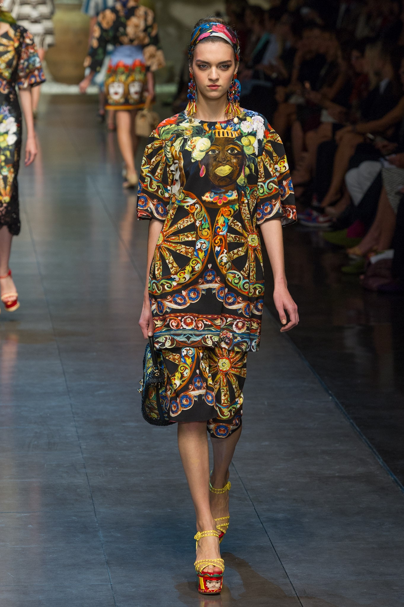 Dolce & Gabbana S/S 13 Look 61