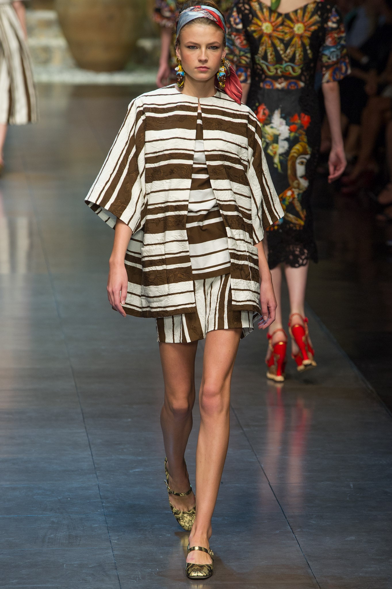 Dolce & Gabbana S/S 13 Look 64