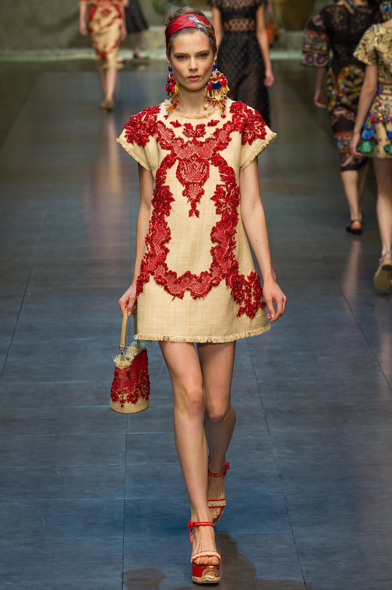 Dolce & Gabbana S/S 13 Look 70