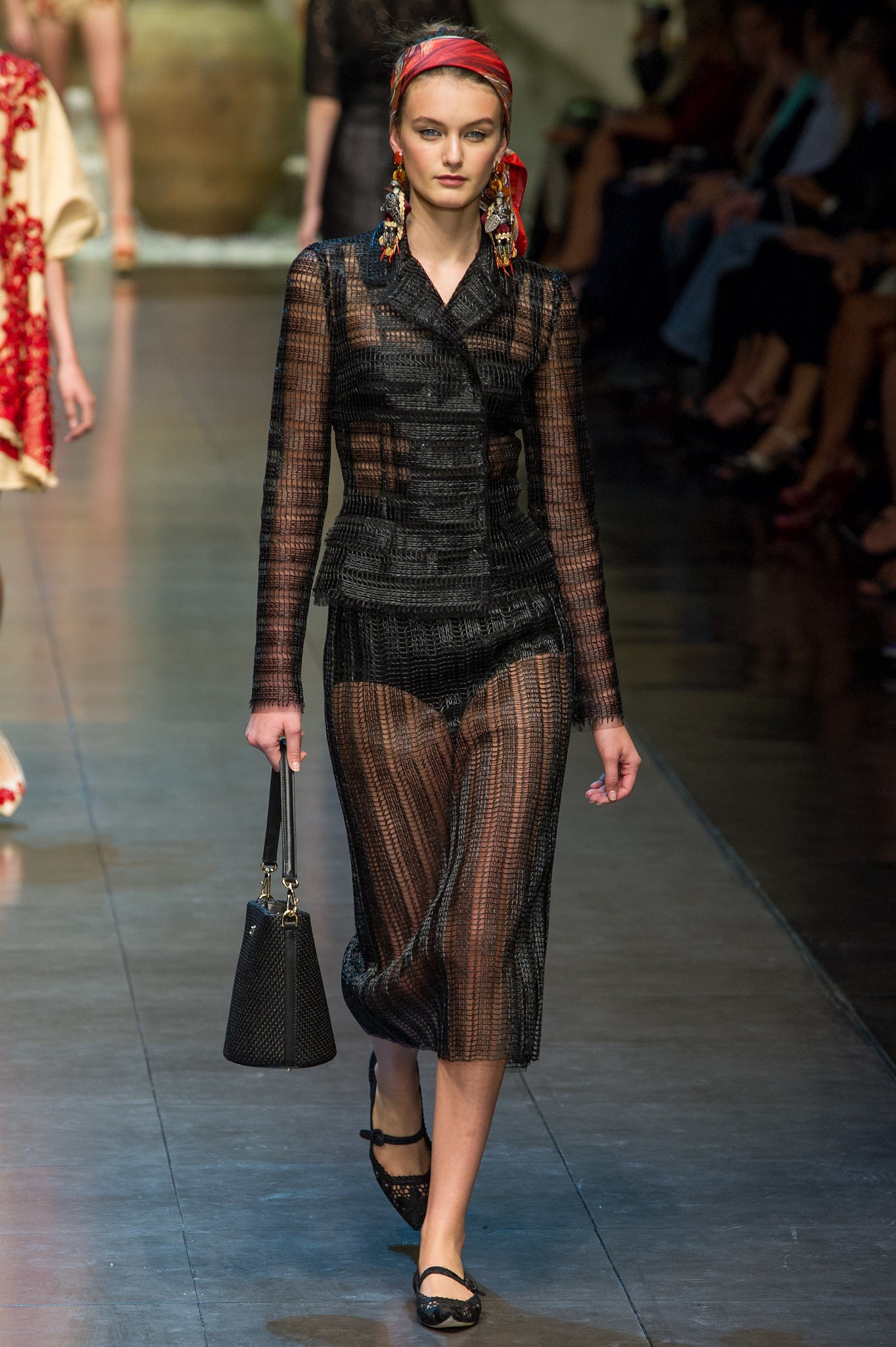 Dolce & Gabbana S/S 13 Look 76