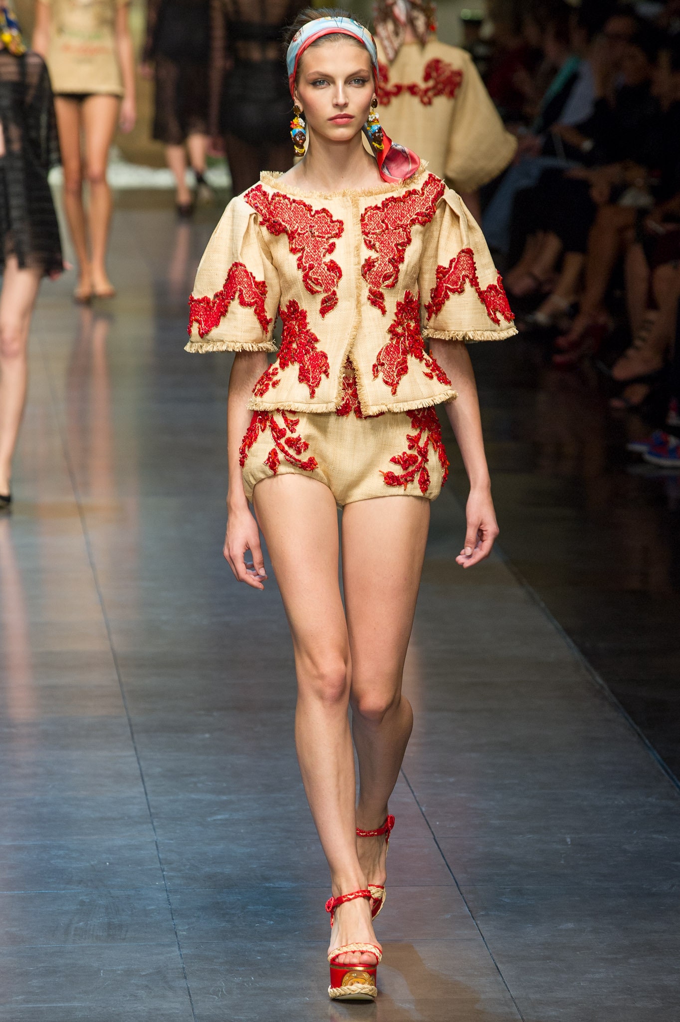 Dolce & Gabbana S/S 13 Look 79