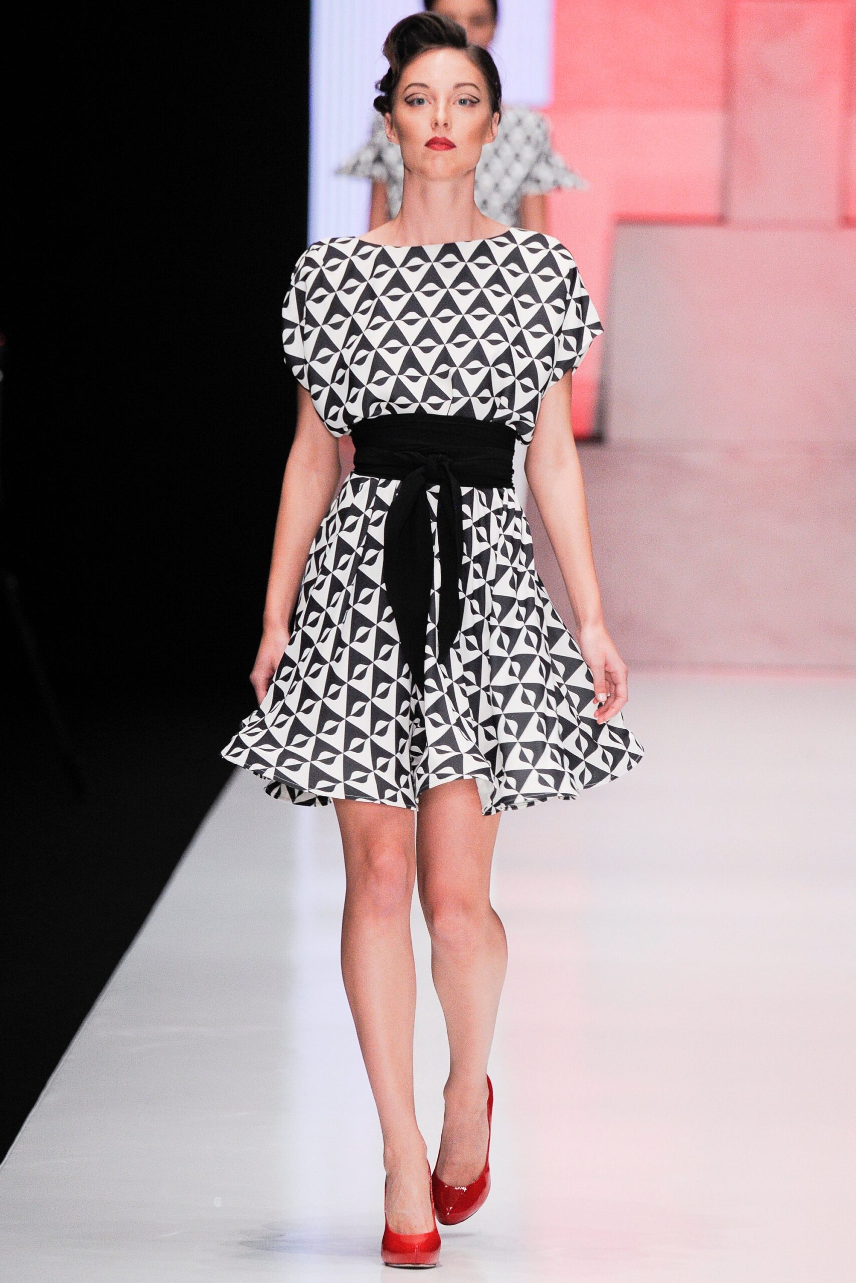 Dimaneu Russia S/S 16 Look 2