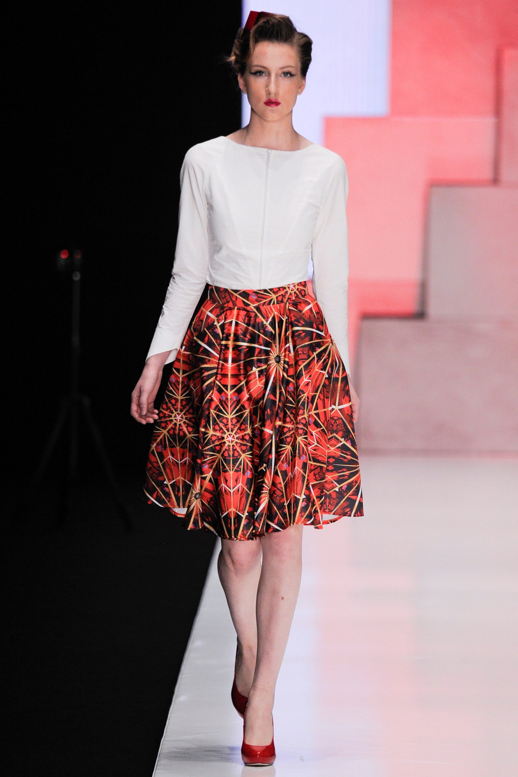 Dimaneu Russia S/S 16 Look 20