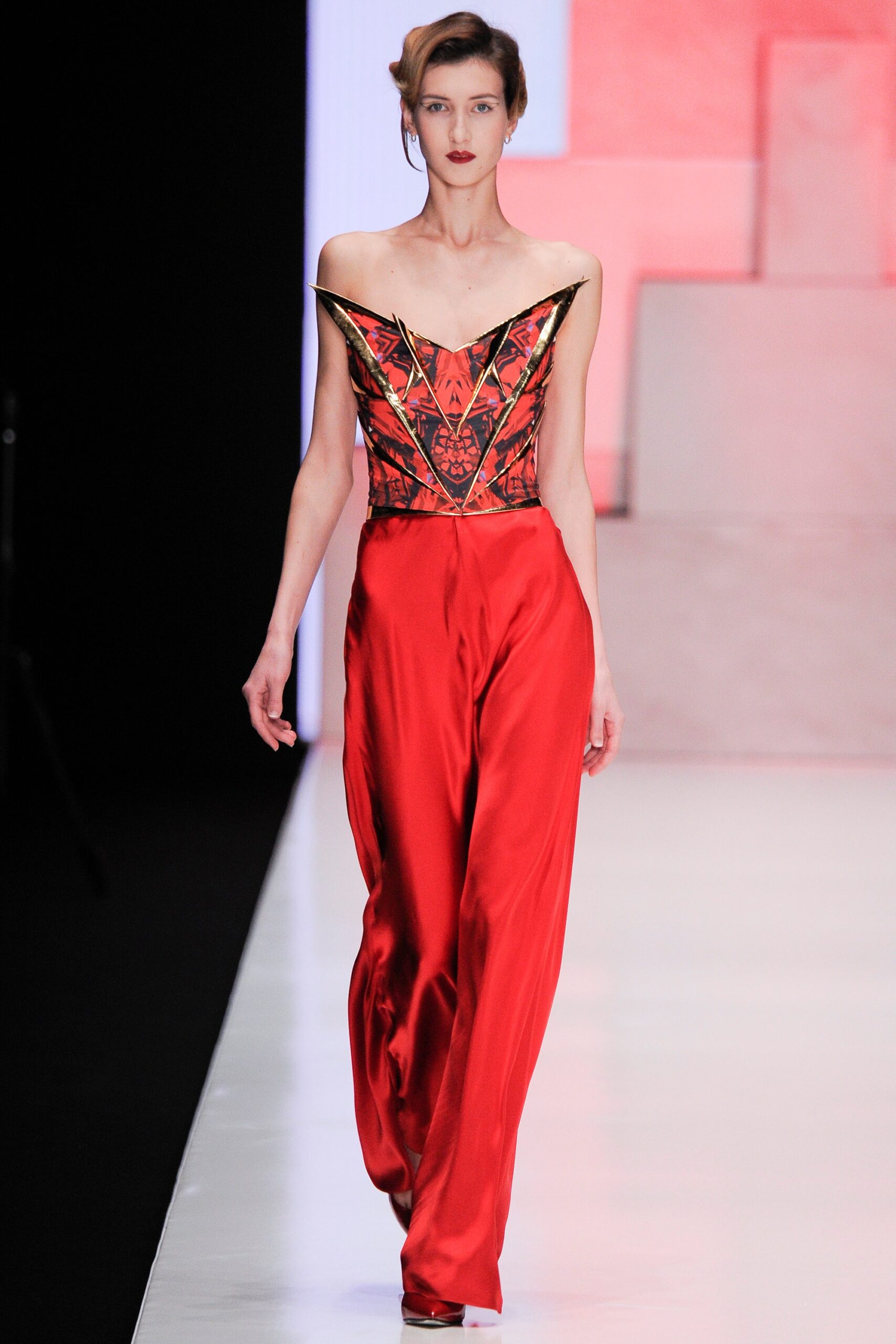 Dimaneu Russia S/S 16 Look 25