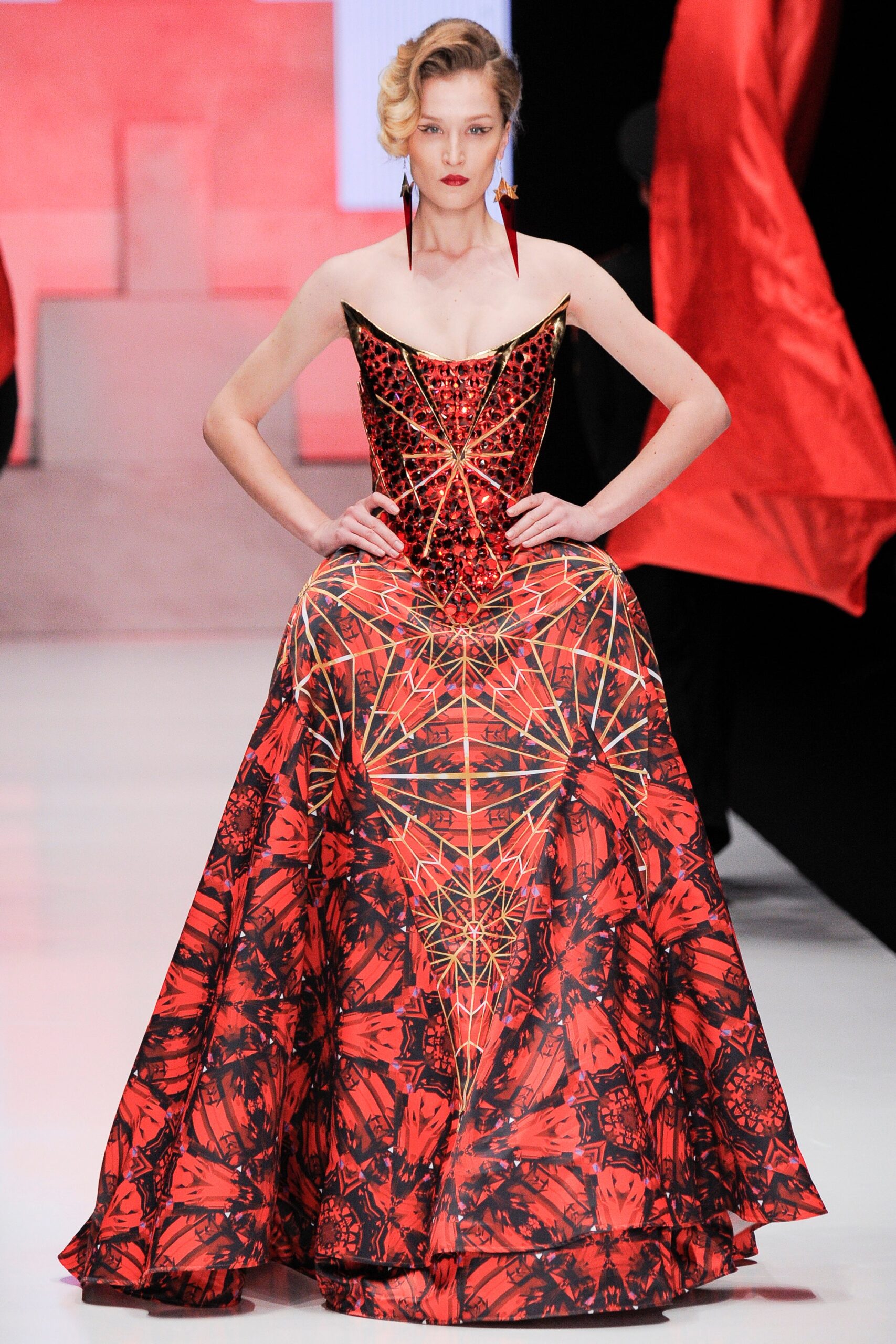 Dimaneu Russia S/S 16 Look 27