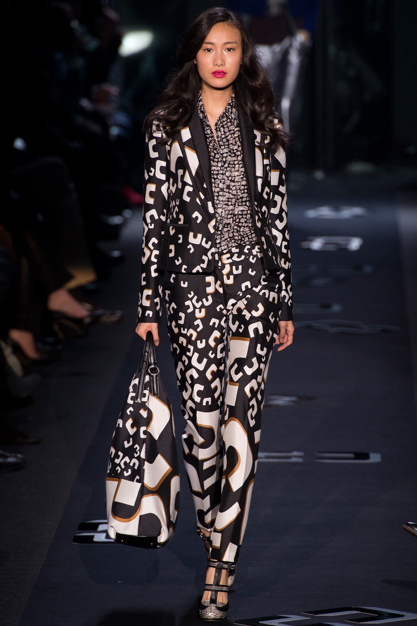 Diane von Furstenberg F/W 13 Look 23