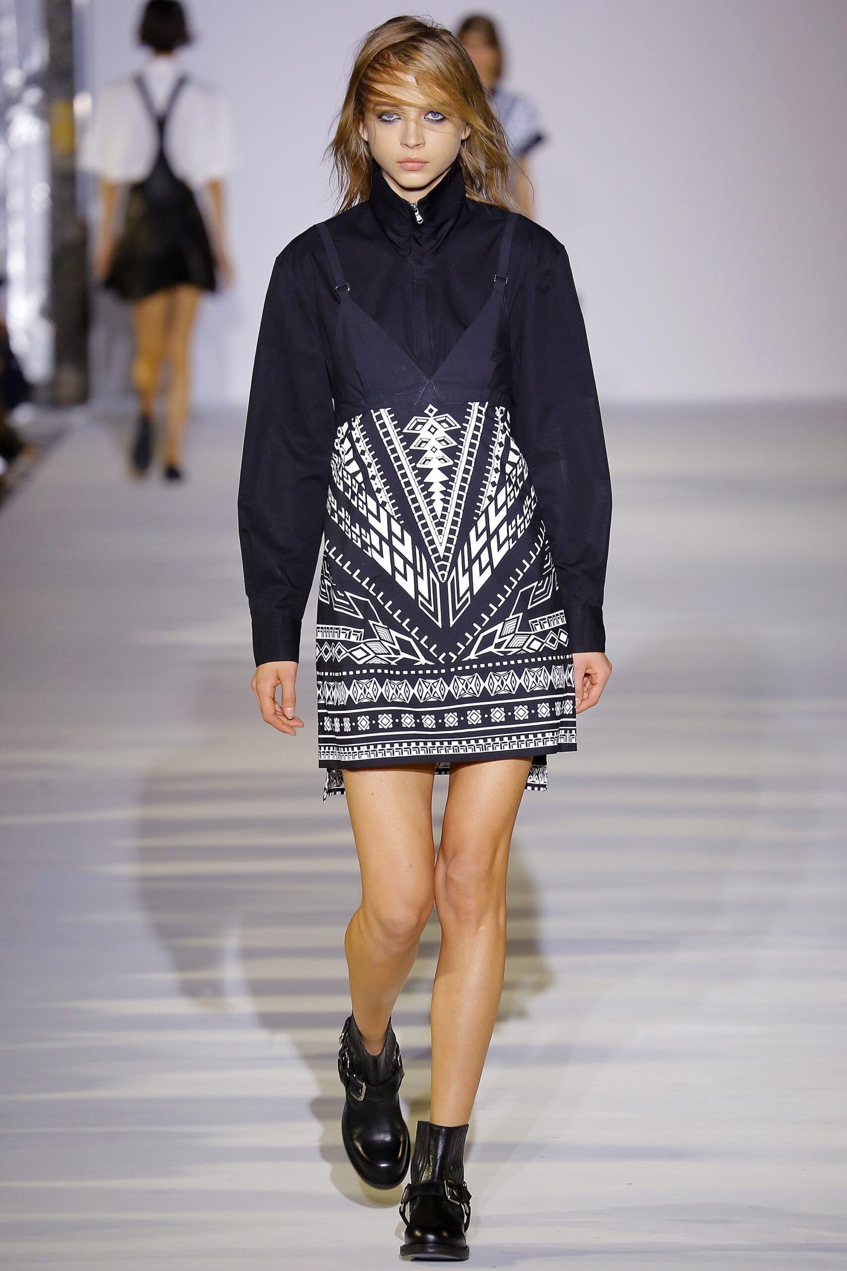 Diesel Black Gold S/S 16 Look 12