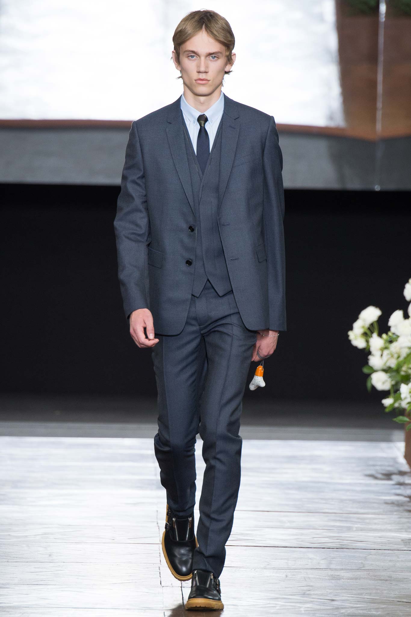 Dior Men S/S 16 Menswear Look 1