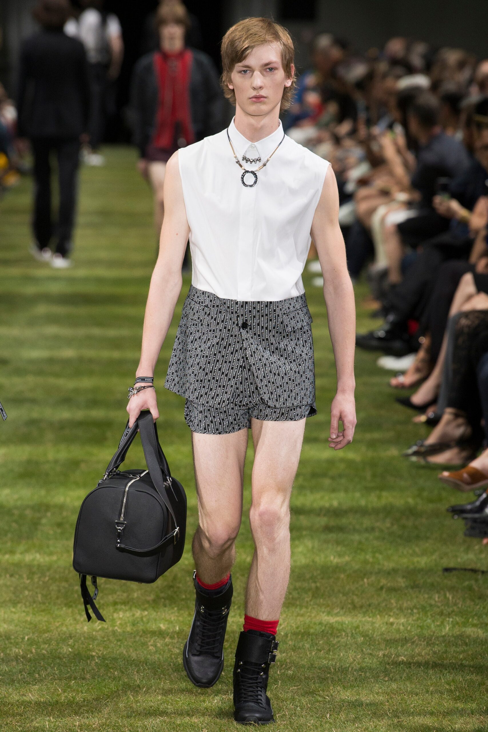 Dior Men S/S 18 Menswear Look 3
