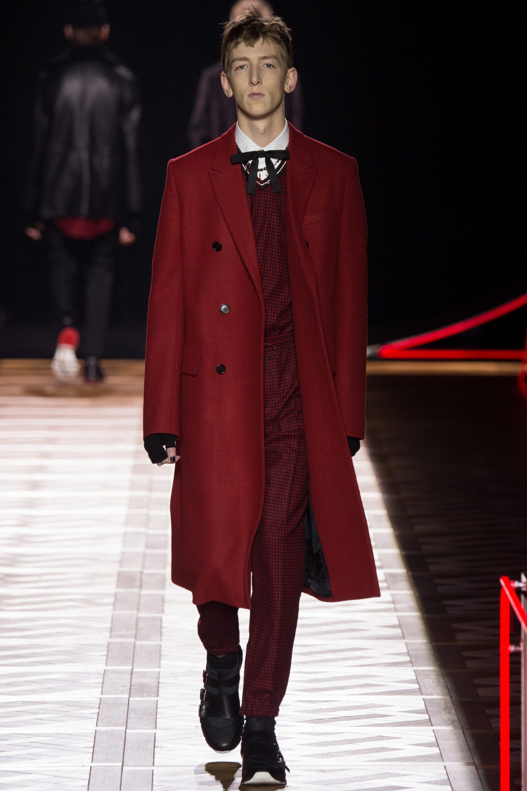Dior Men F/W 16 Menswear Look 3