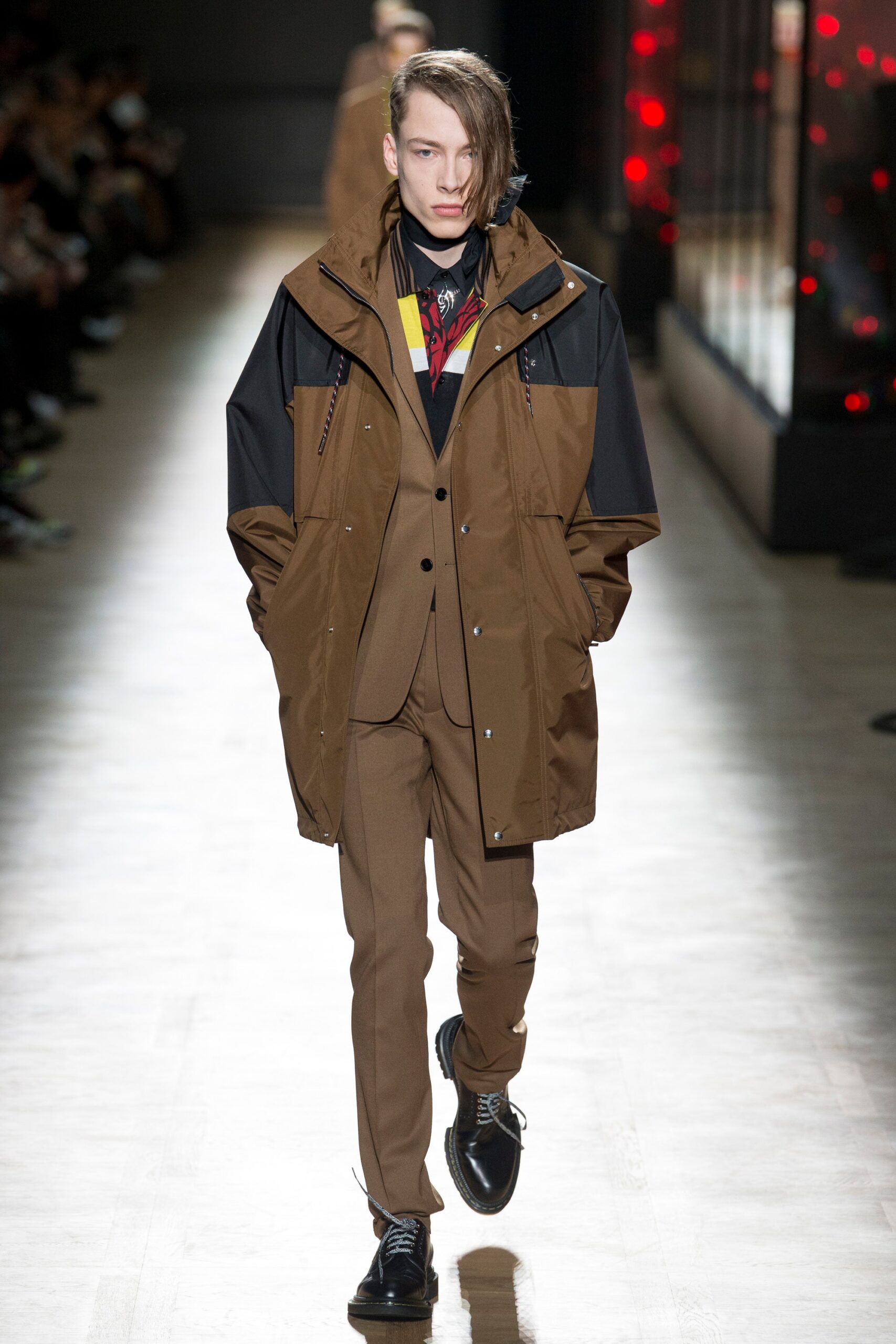 Dior Men F/W 18 Menswear Look 10