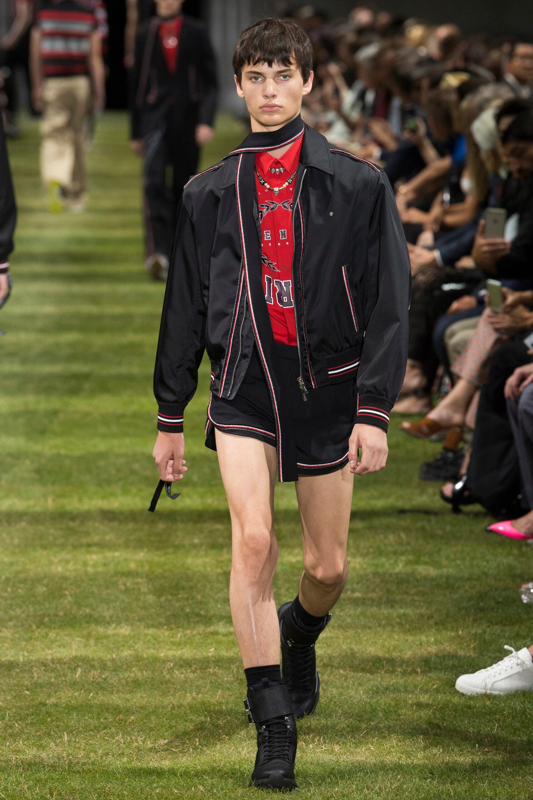 Dior Men S/S 18 Menswear Look 10