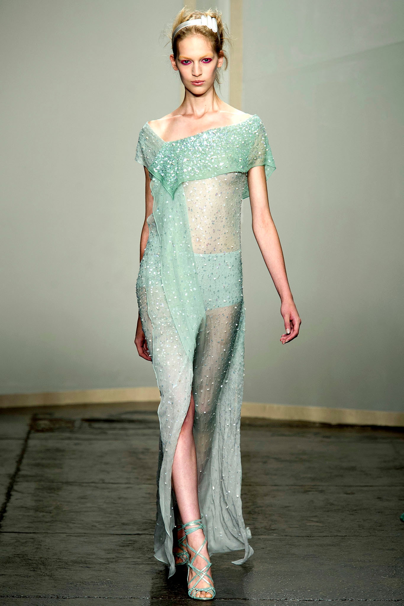 Donna Karan S/S 13 Look 34