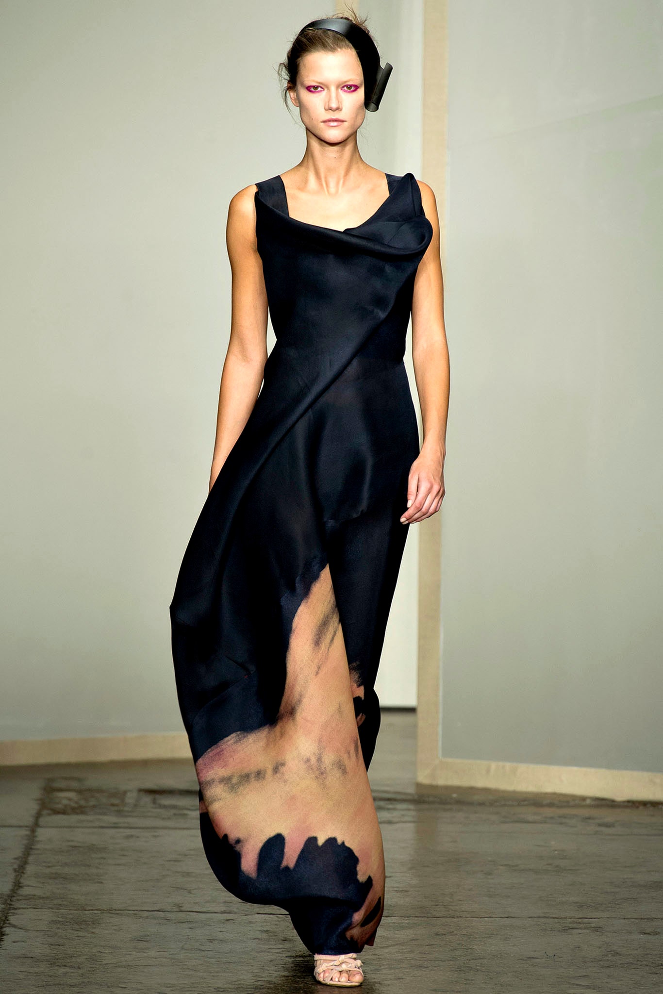 Donna Karan S/S 13 Look 39