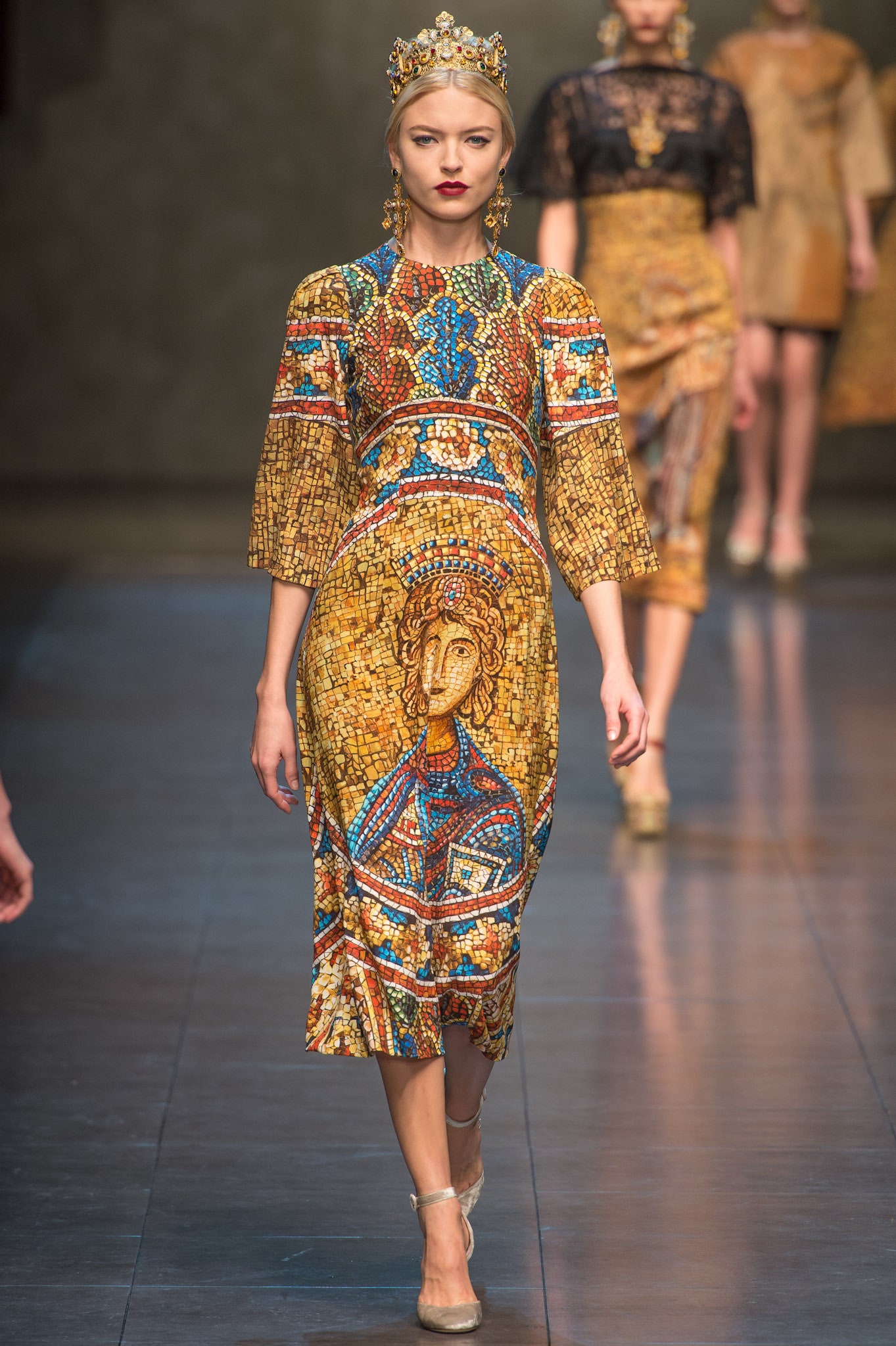 Dolce & Gabbana F/W 13 Look 8
