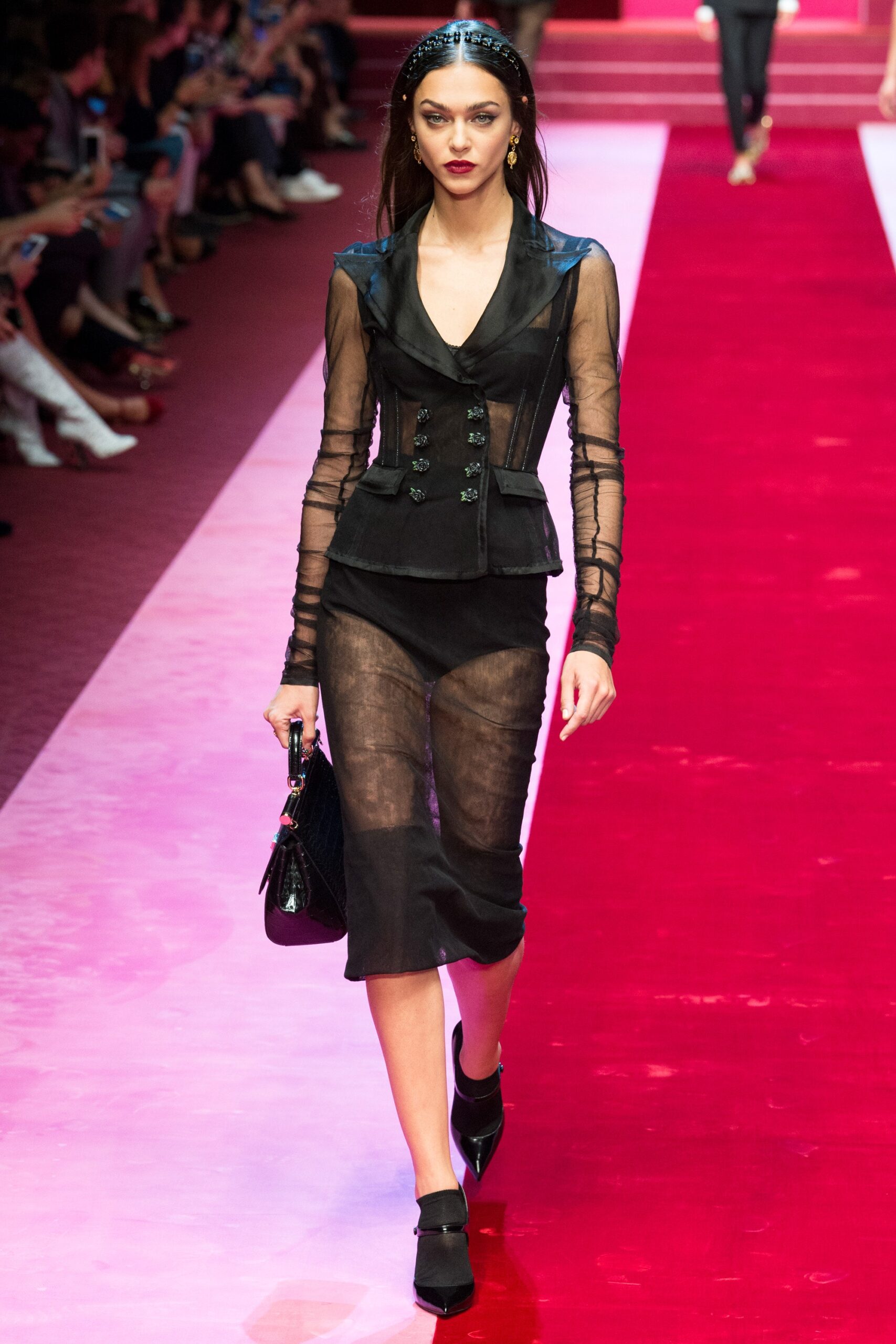 Dolce & Gabbana S/S 18 Look 6