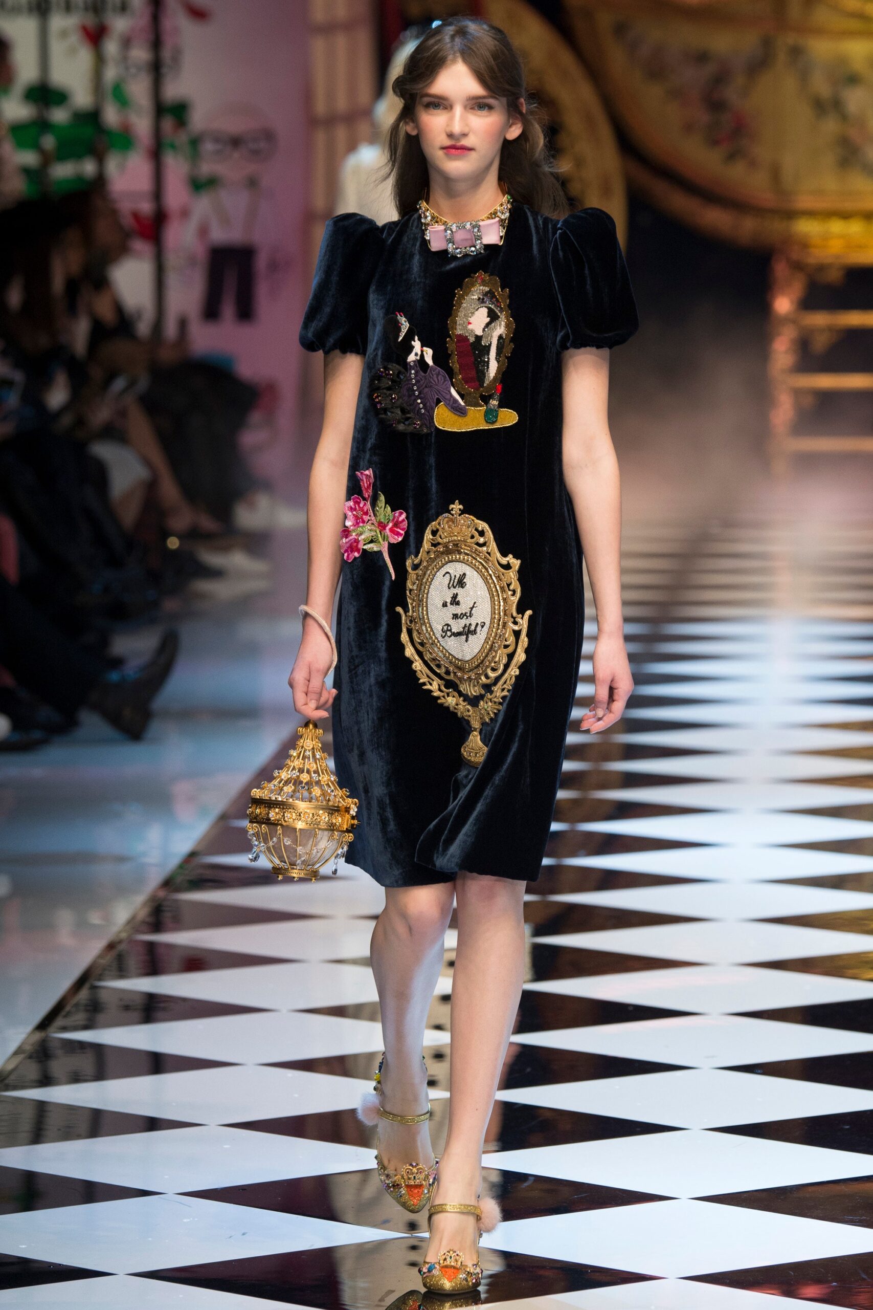 Dolce & Gabbana F/W 16 Look 5