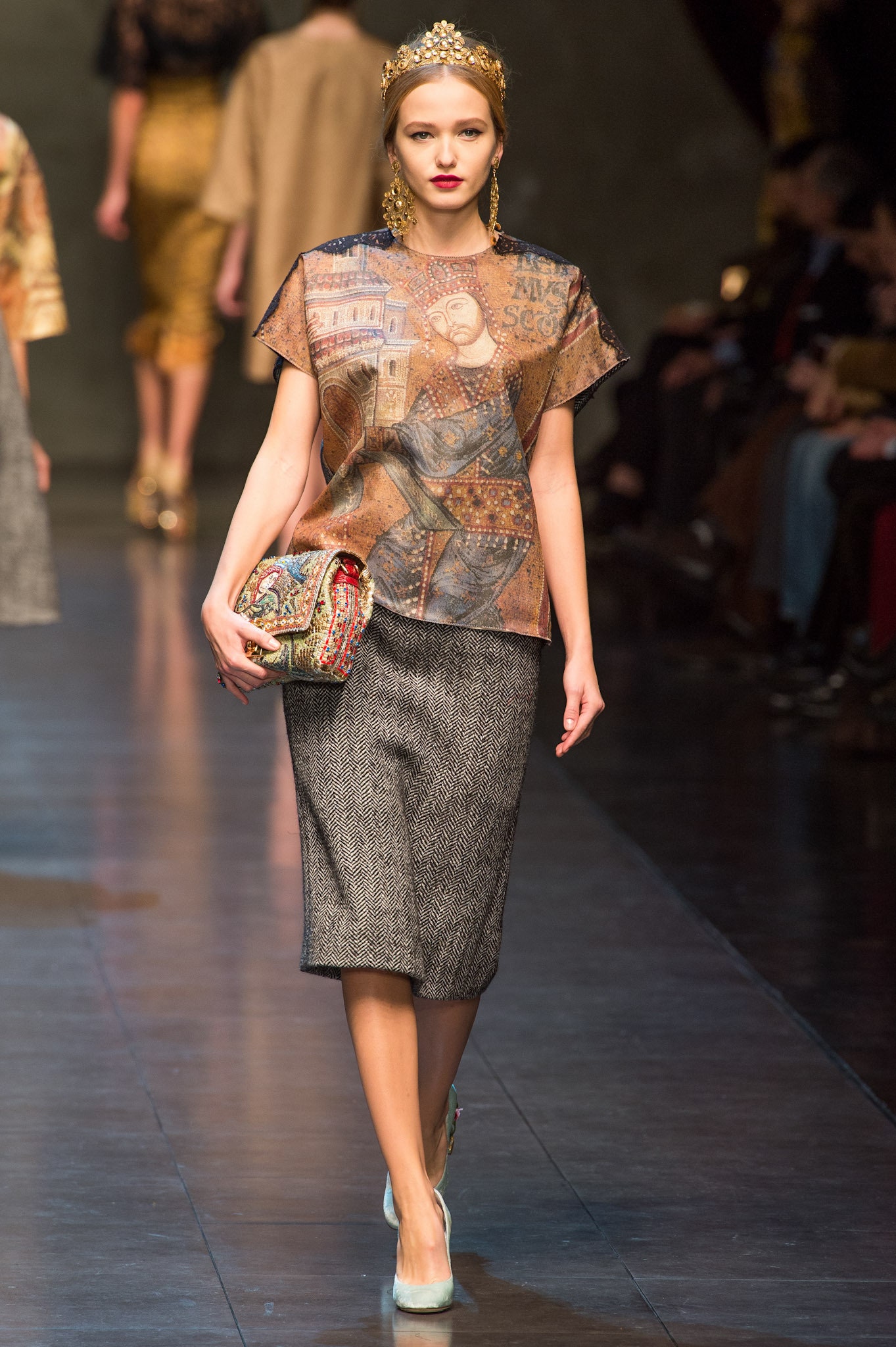Dolce & Gabbana F/W 13 Look 12