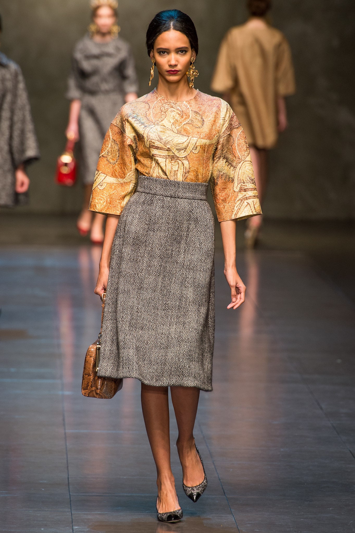 Dolce & Gabbana F/W 13 Look 13