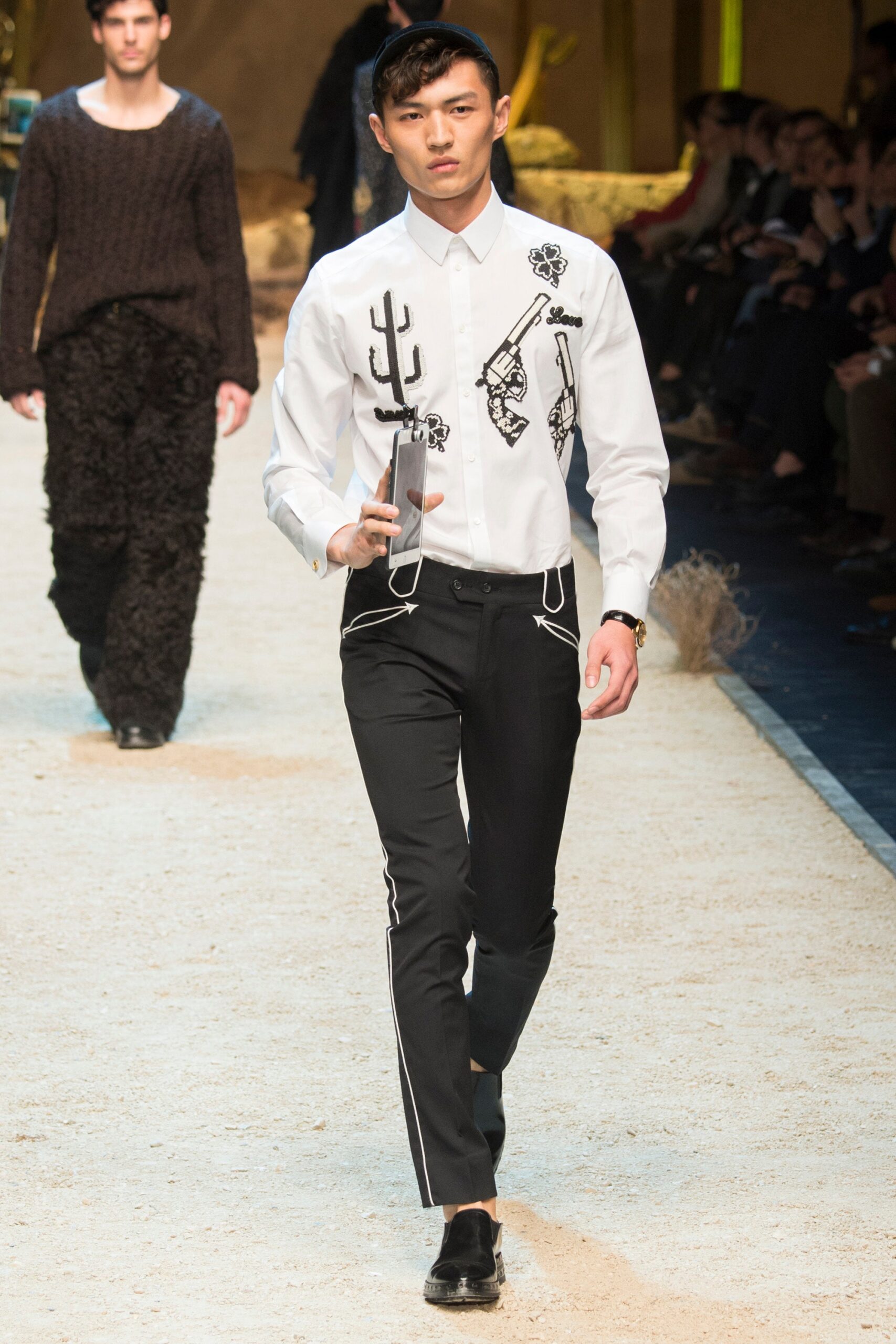Dolce & Gabbana F/W 16 Menswear Look 3