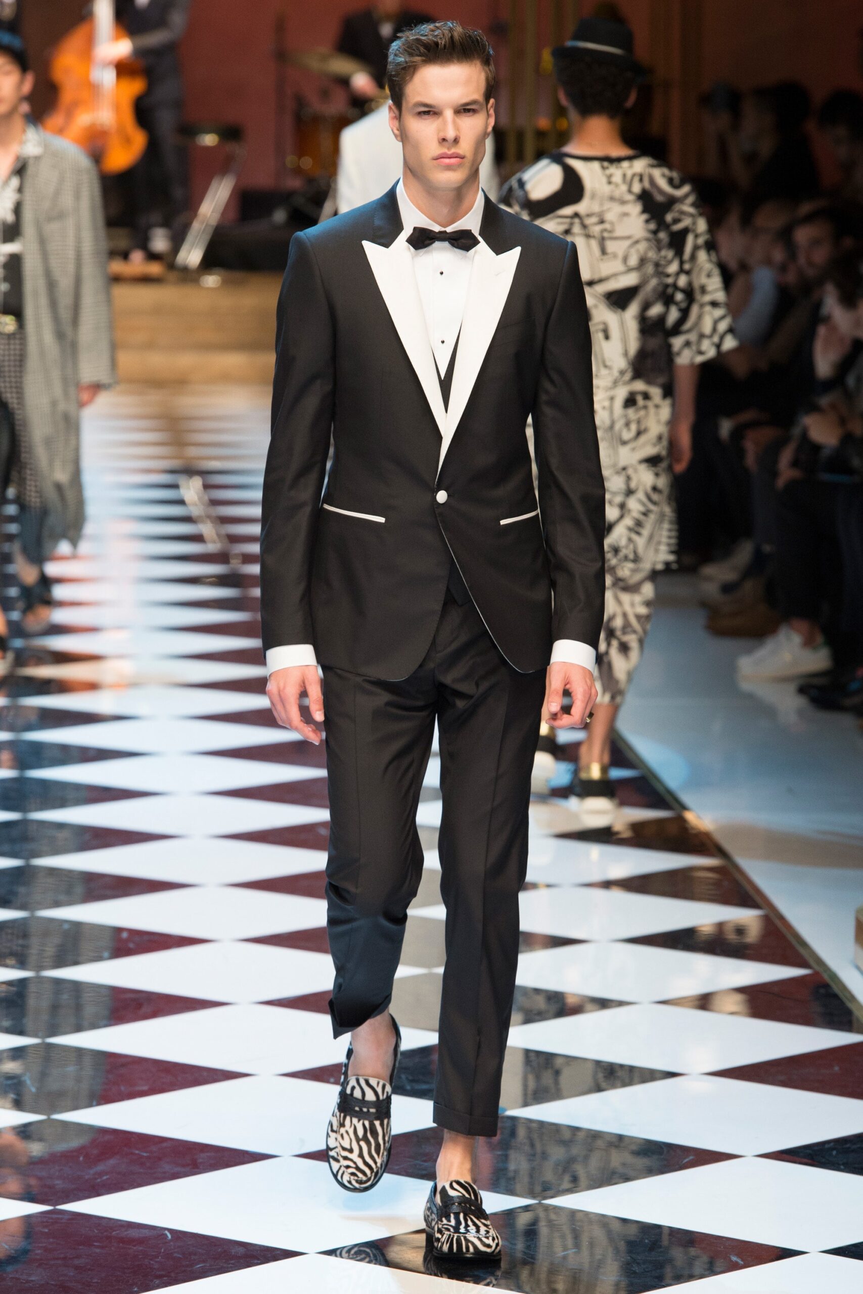 Dolce & Gabbana S/S 17 Menswear Look 5