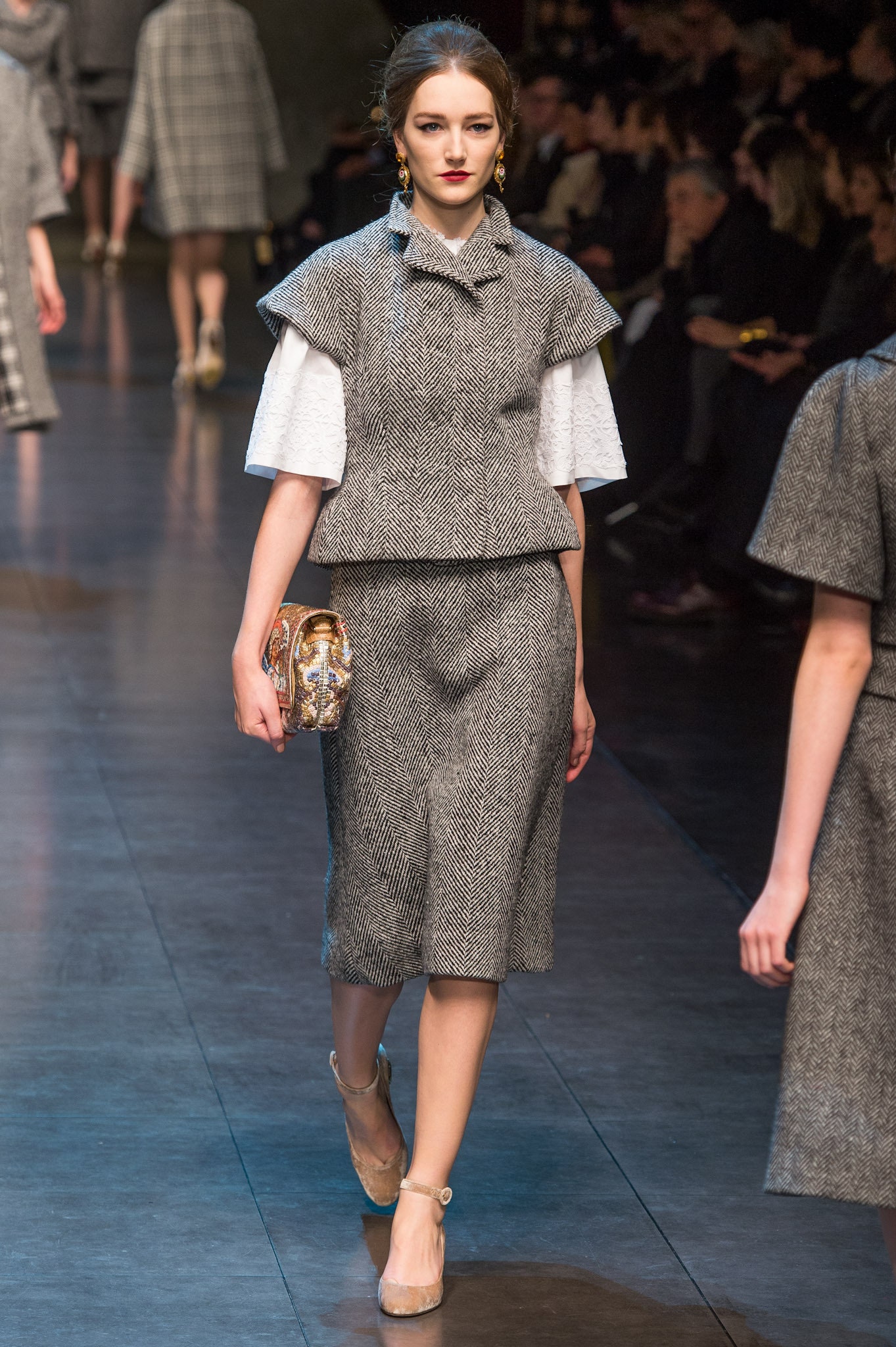 Dolce & Gabbana F/W 13 Look 22