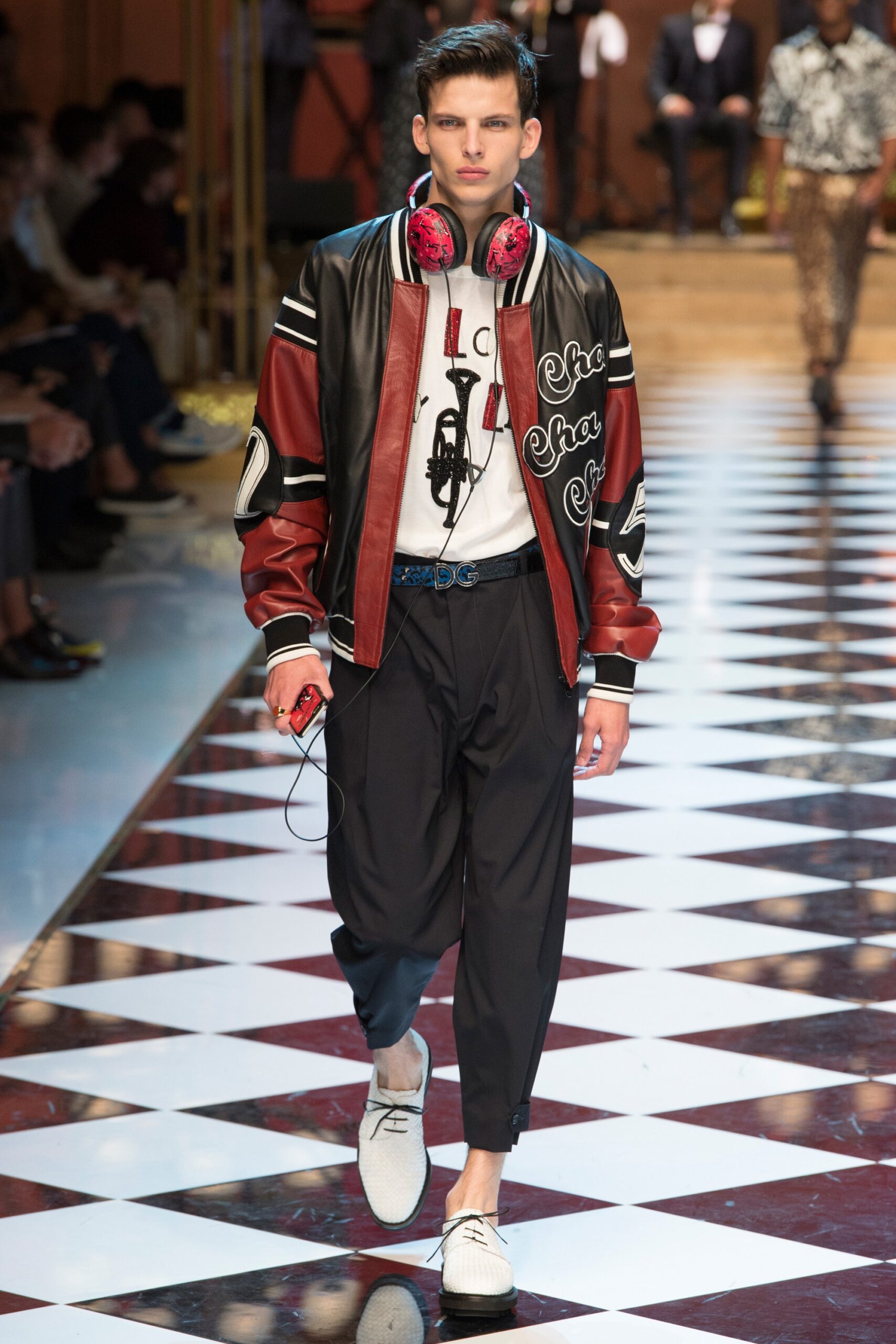 Dolce & Gabbana S/S 17 Menswear Look 6